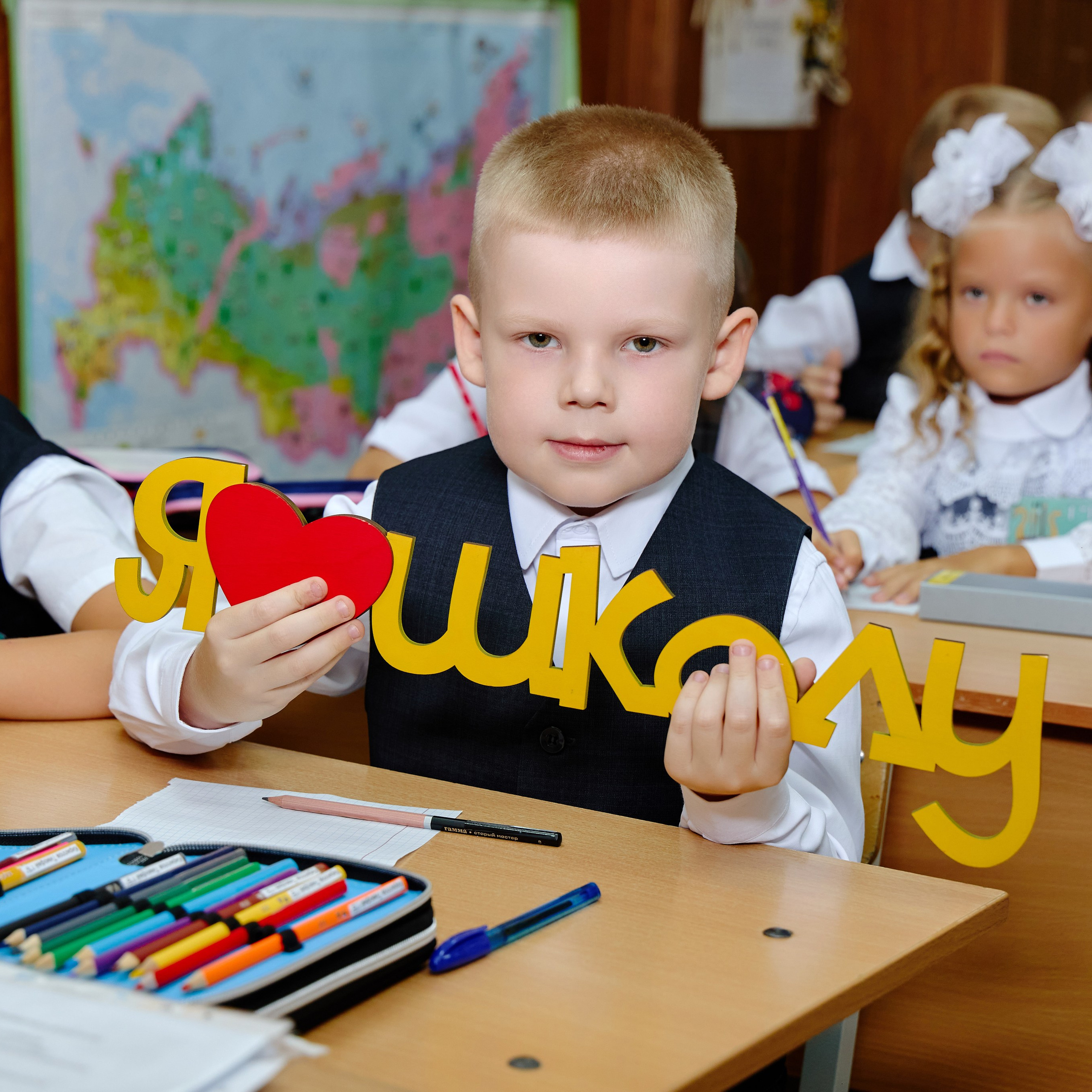 Альбом для 1 класса персональный. Фотограф Выпускные альбомы Таганрог Сергей Коробченко