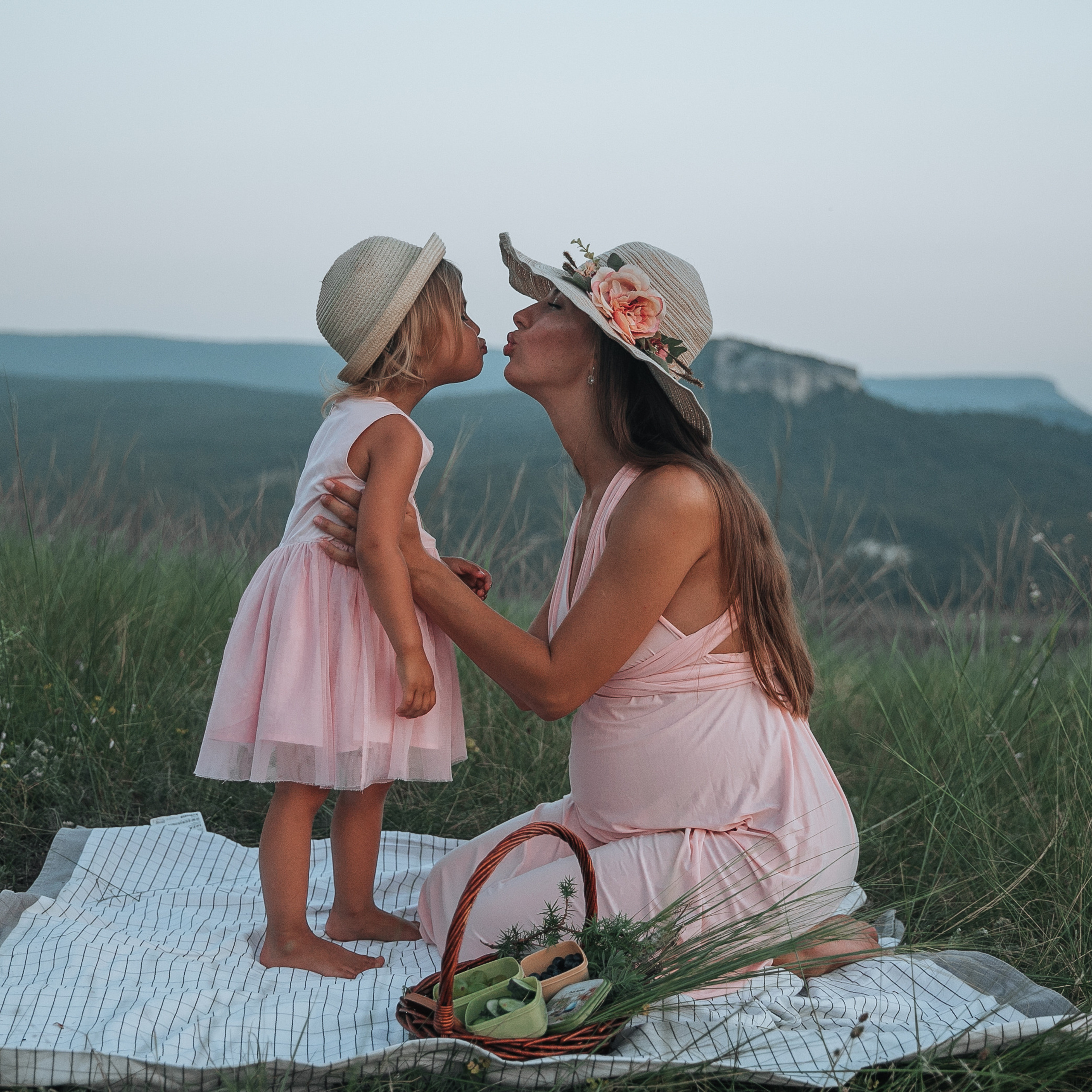 Валерия & Анастасия