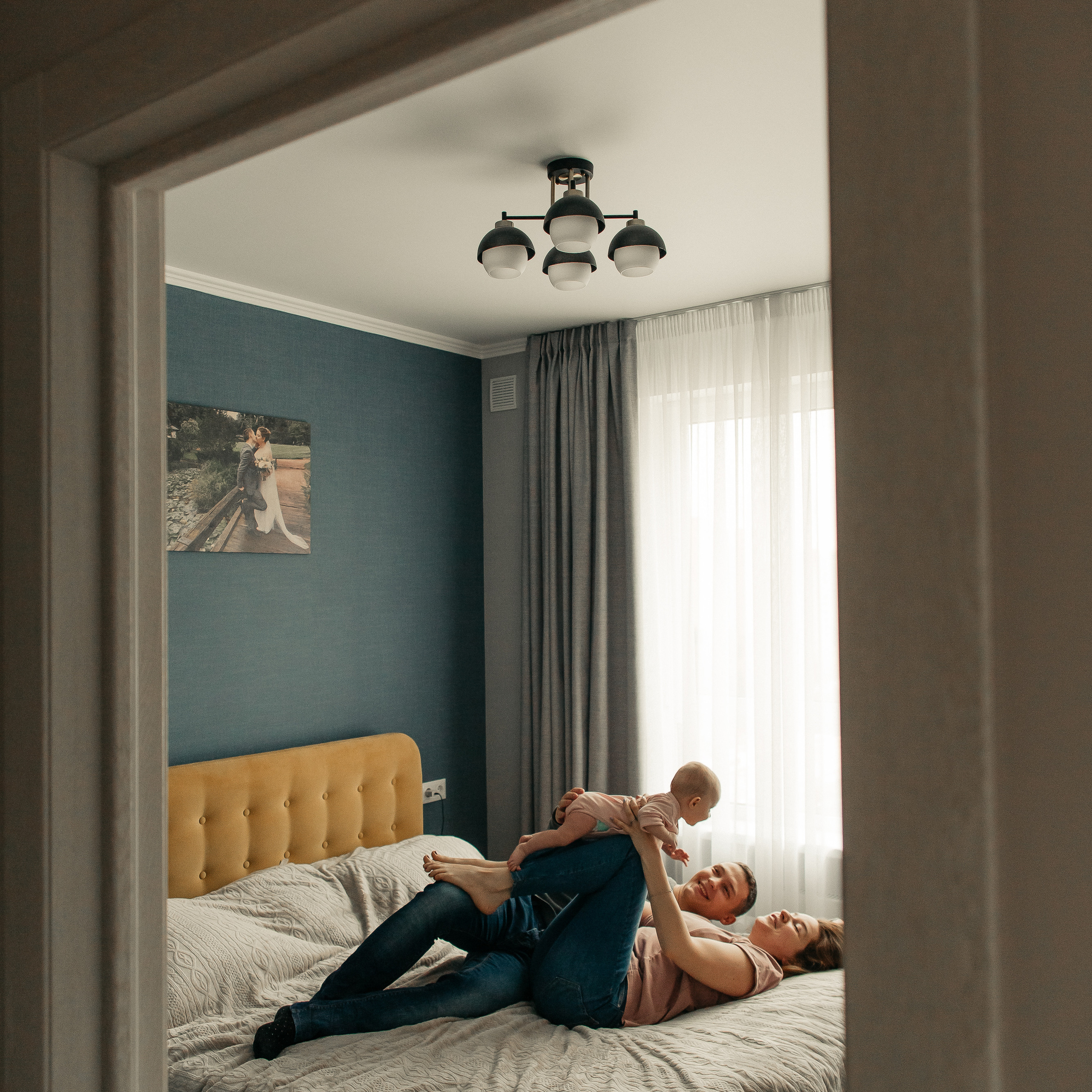 Настя Макс и Алиса. Домашняя уютная фотосессия