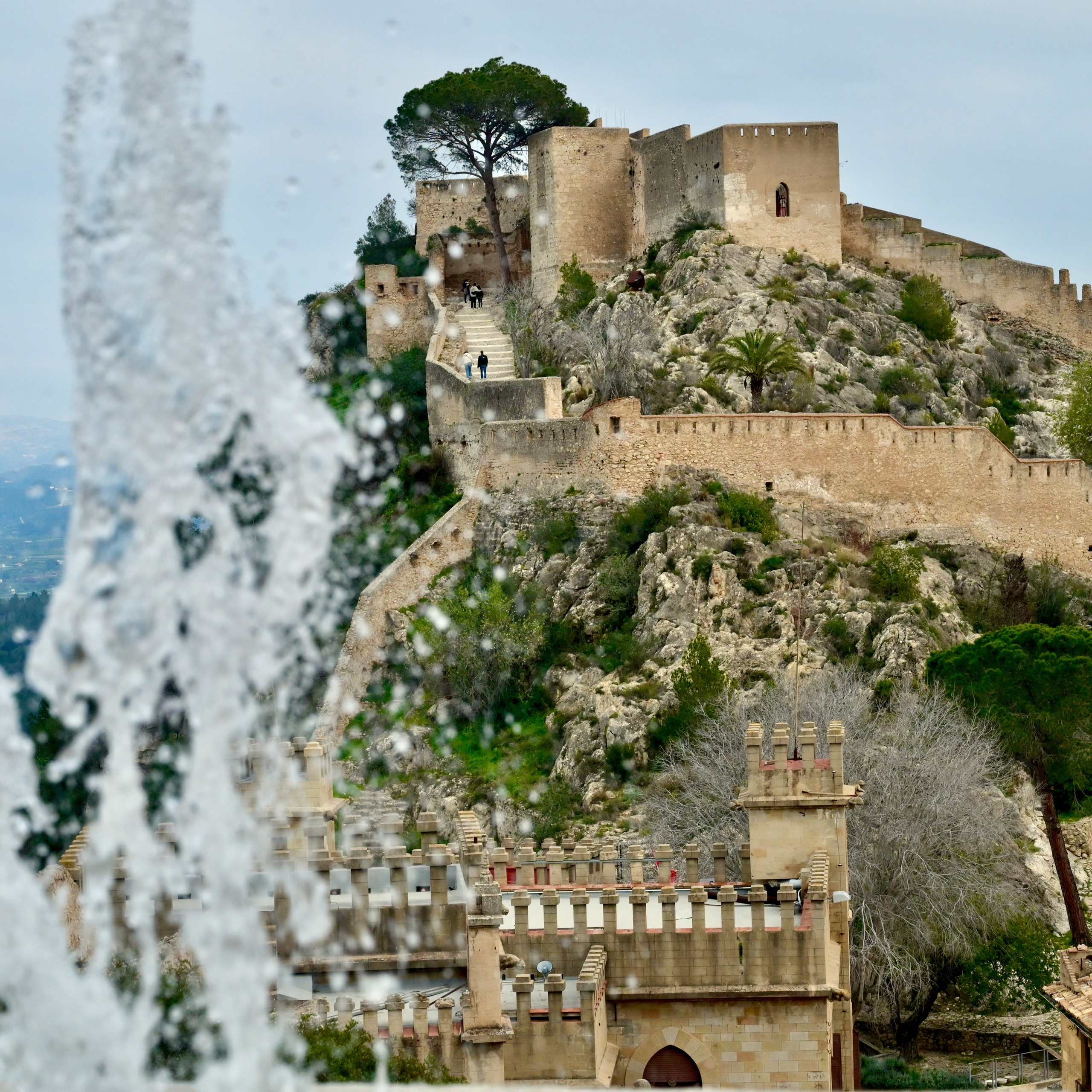 Крепость в Хатива (Испания)