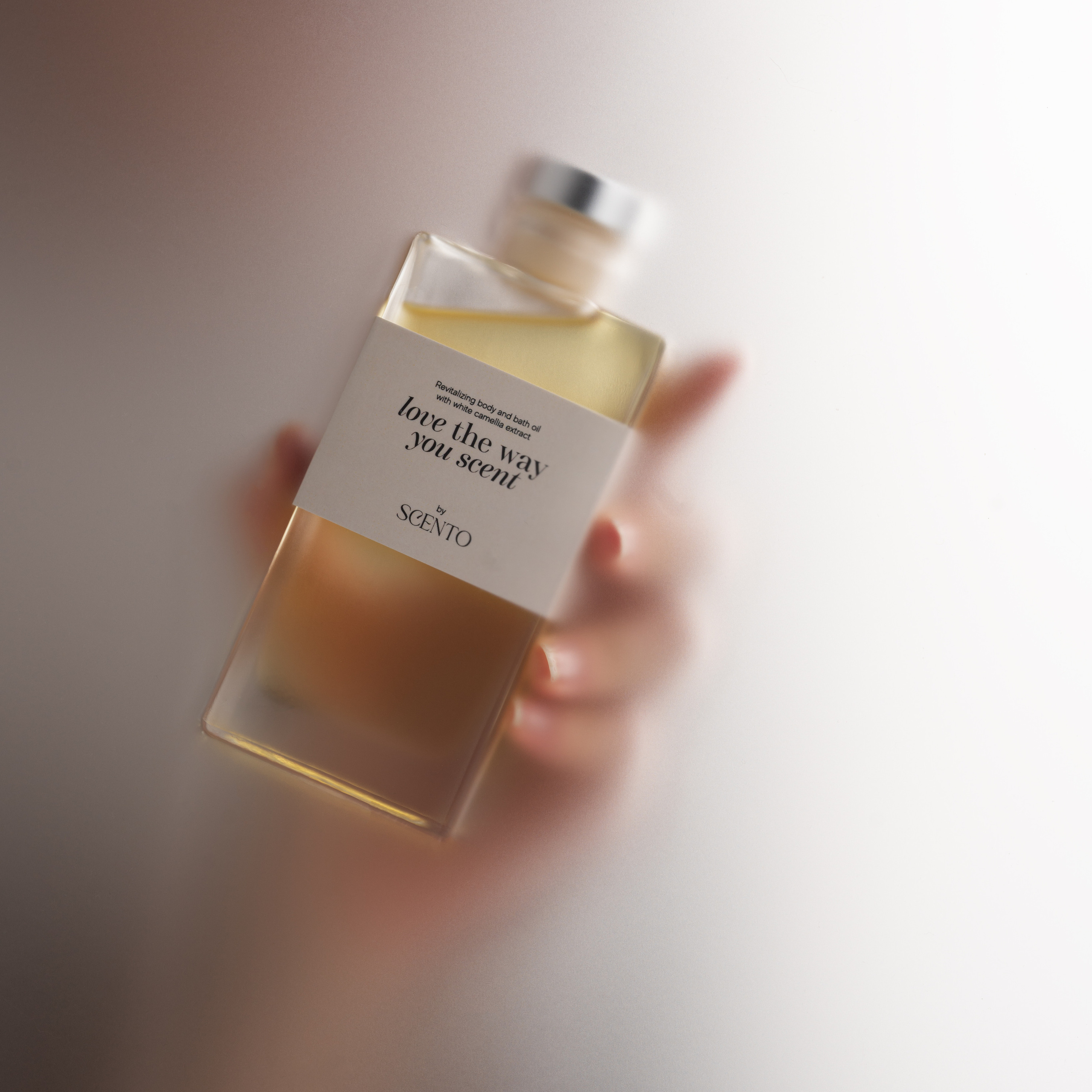 Фотосъемка масла для тела SCENTO