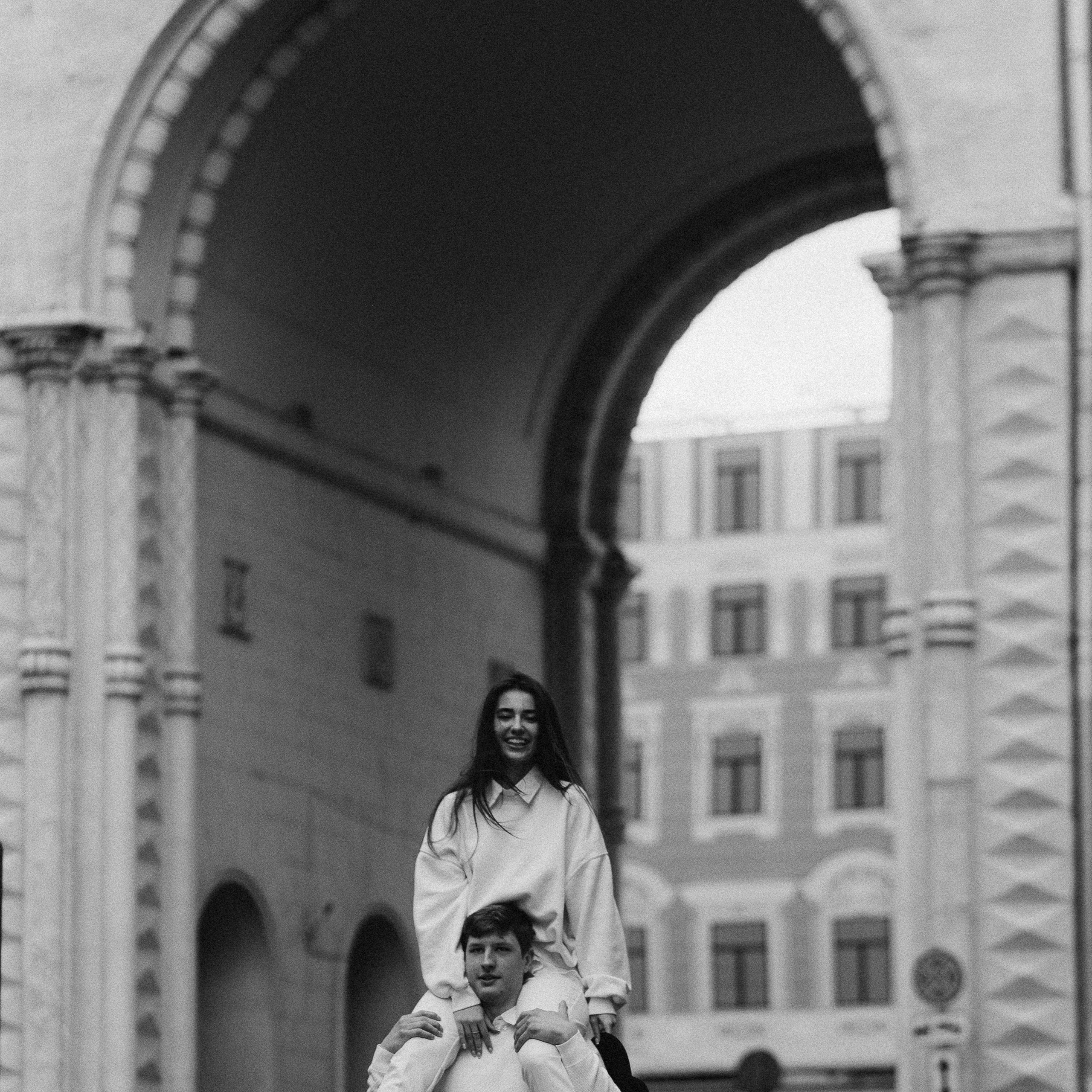 Саша и София