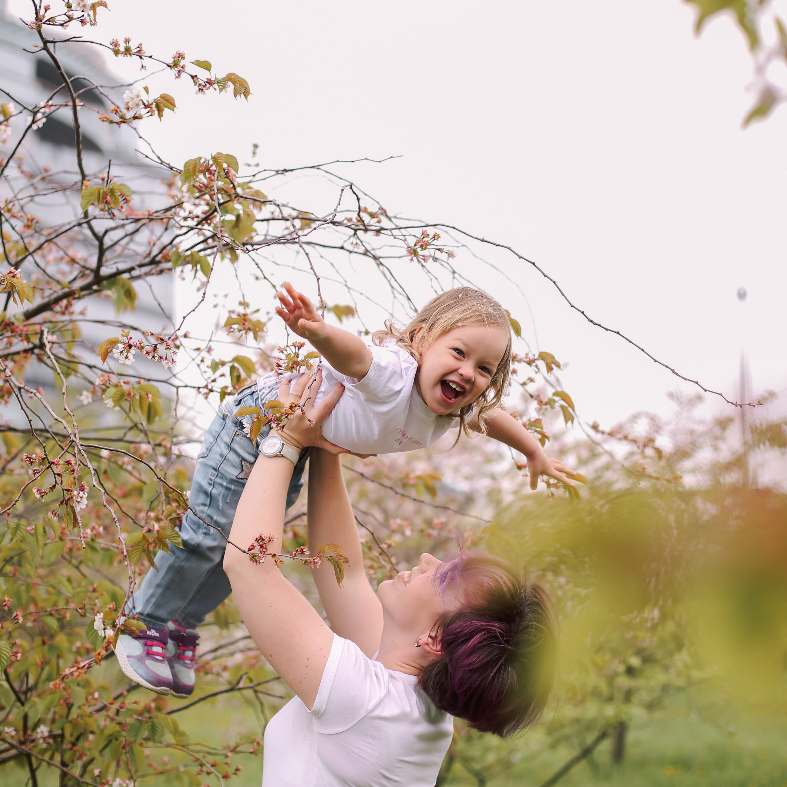 Весна Наташи и Анюты