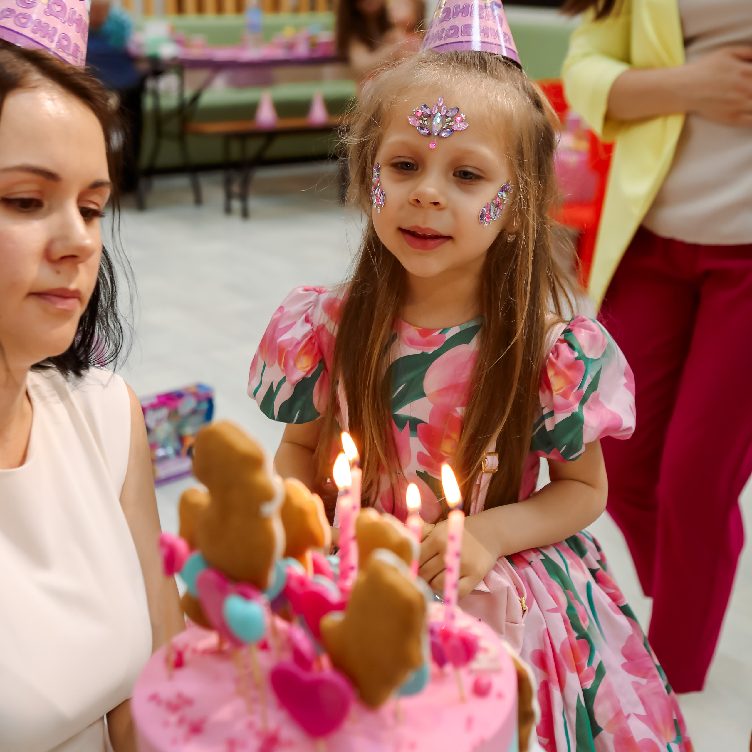 Юля 4 годика