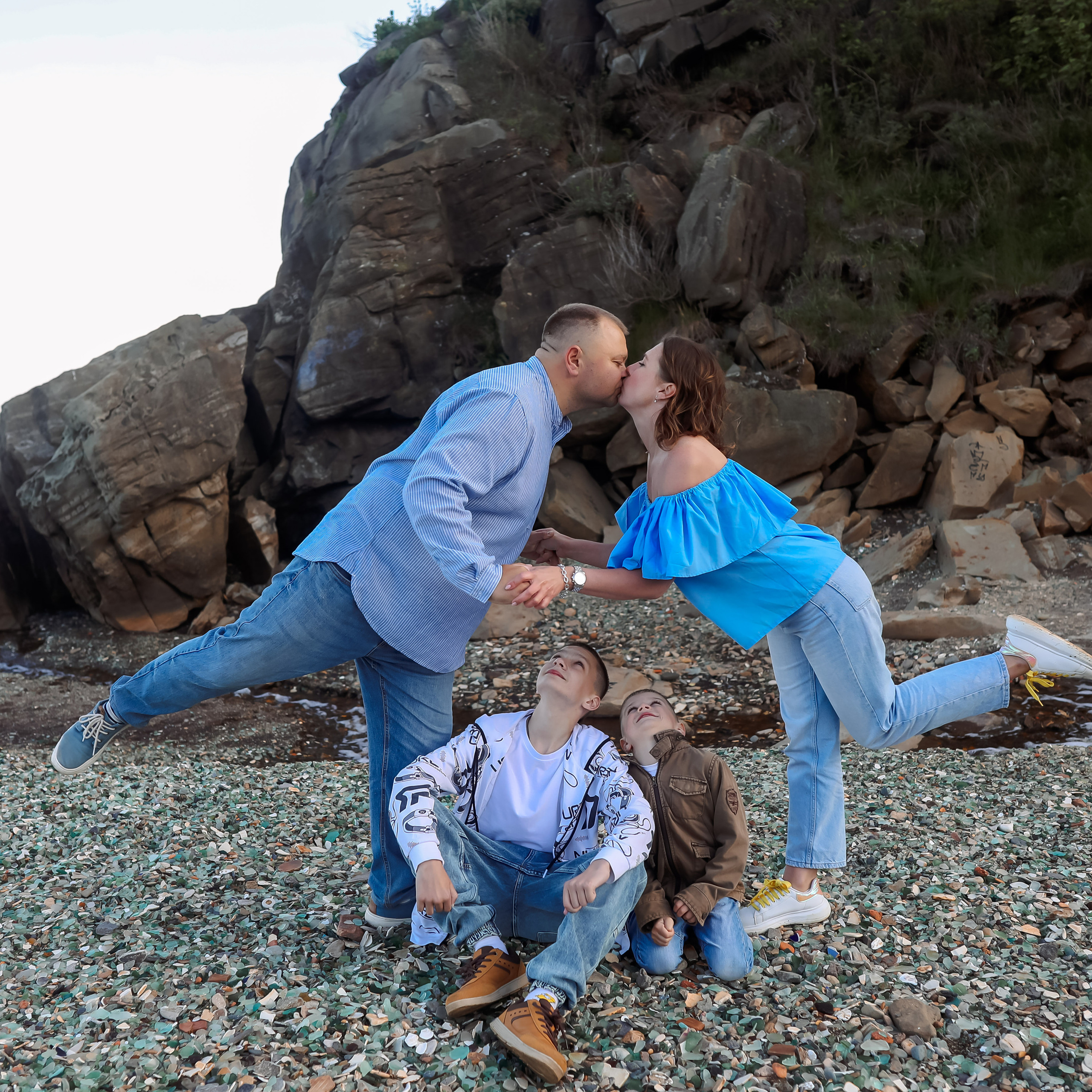 Таня и Лёша с сыновьями