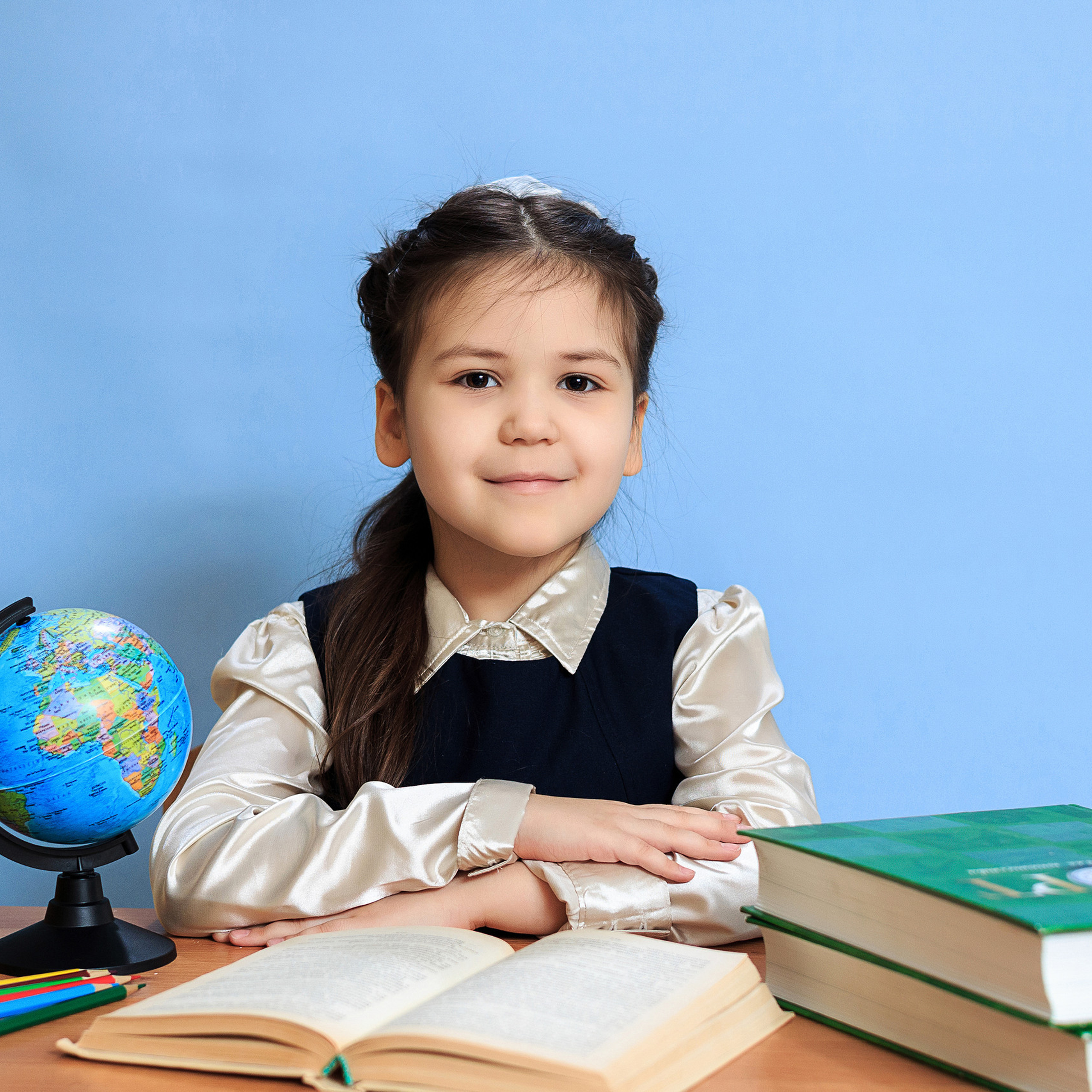 Отзывы по выпускным альбомам My-Book. Выпускные альбомы и общие фото в Москве от Юлии Шевердиной