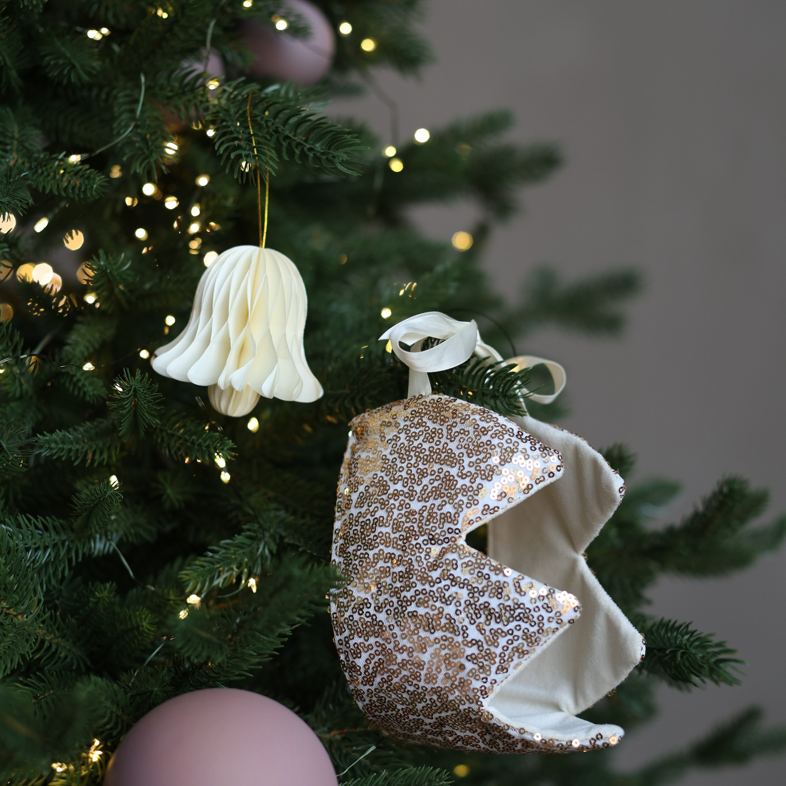 Девочки и Елочки