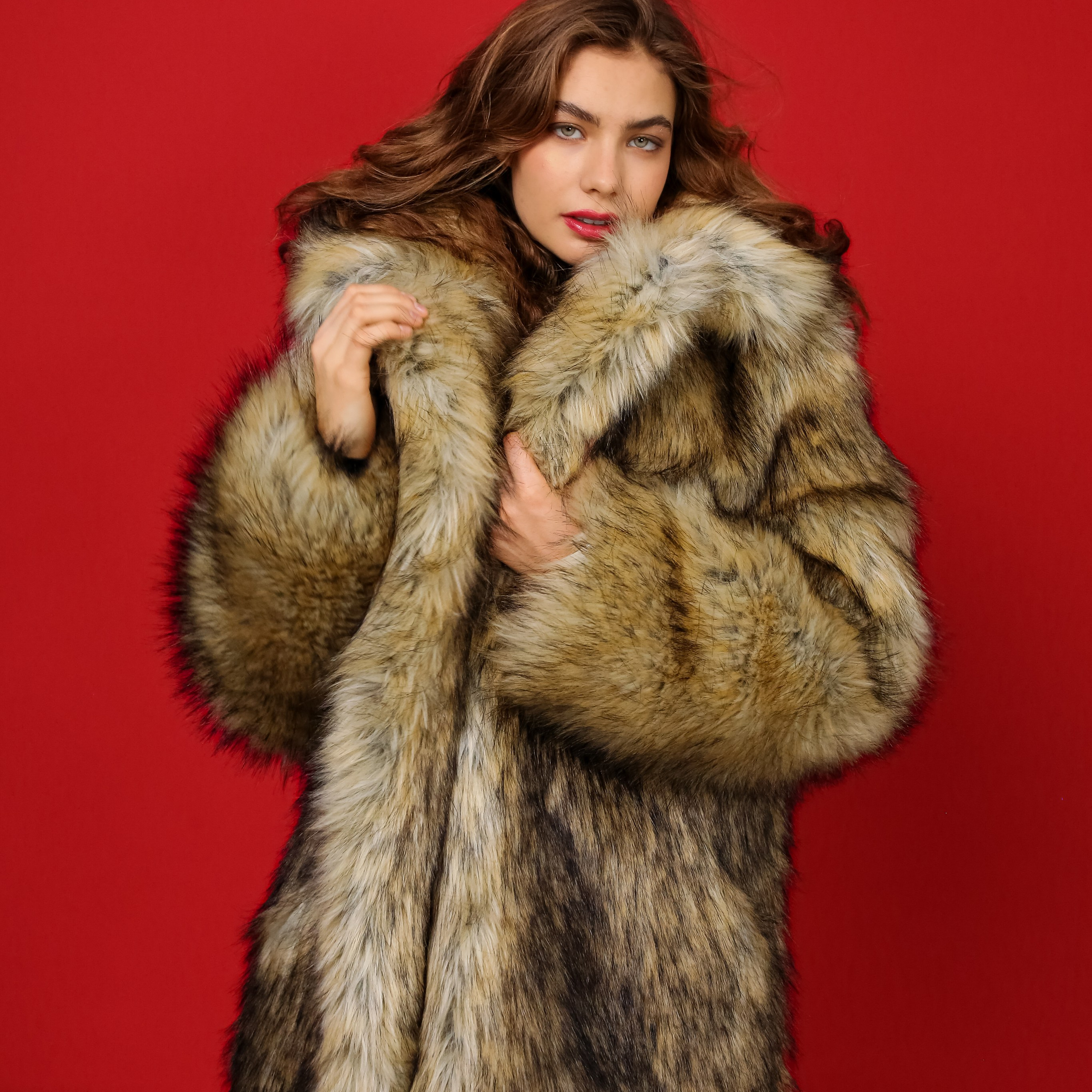 КАТАЛОГ ДЛЯ БРЕНДА ВЕРХНЕЙ ОДЕЖДЫ MISHKA