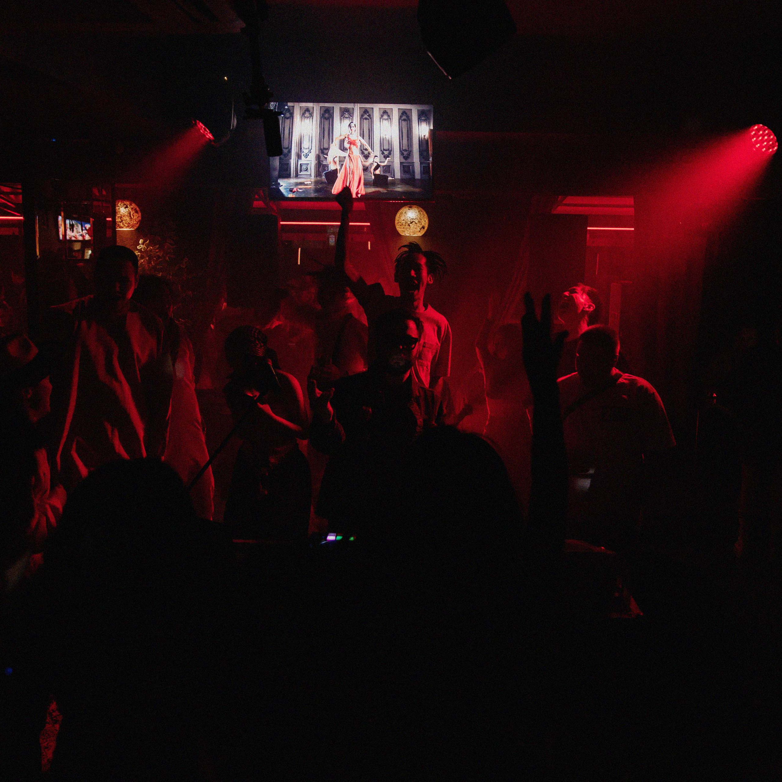 Ночная жизнь / Тематические вечерники