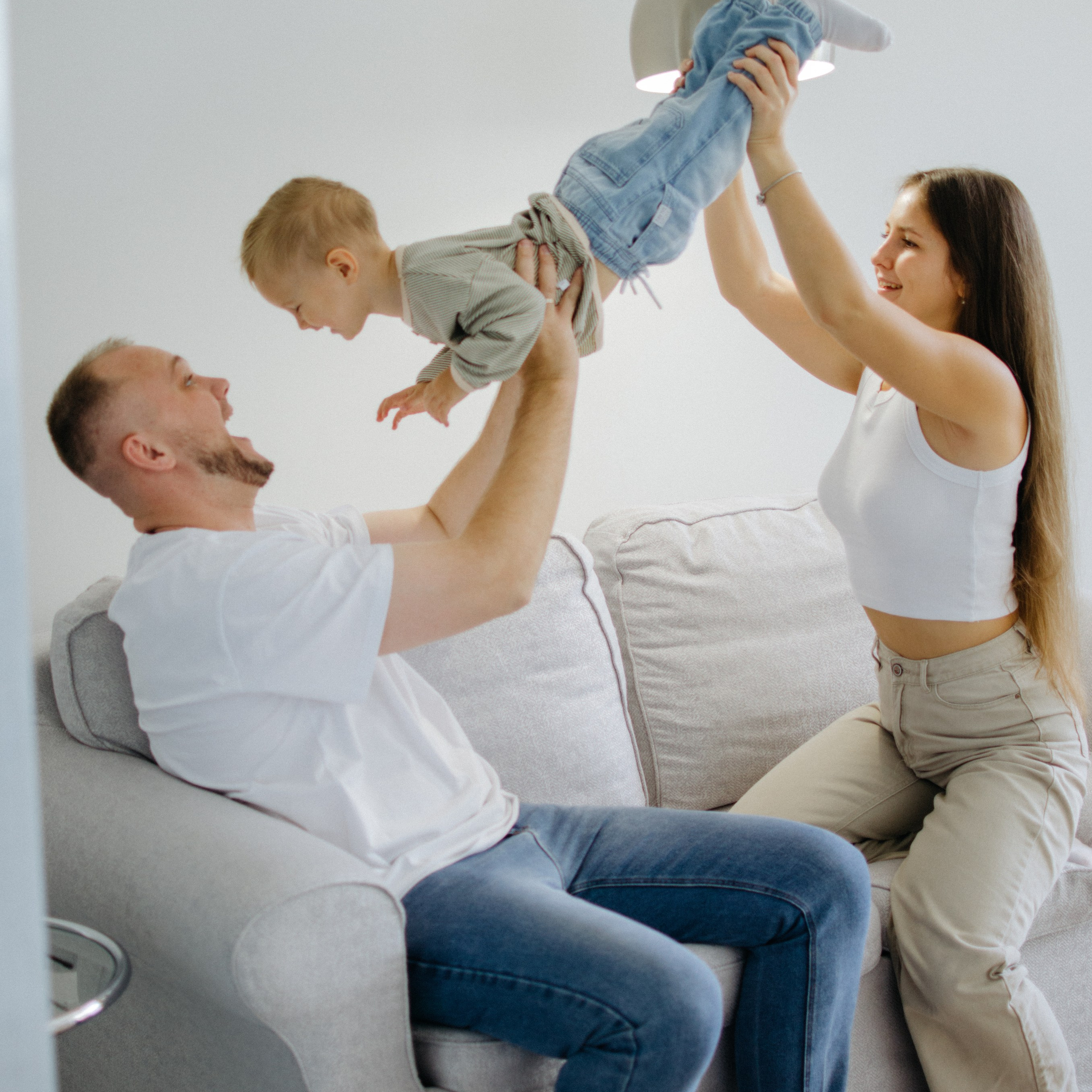 Семейная студийная фотосессия