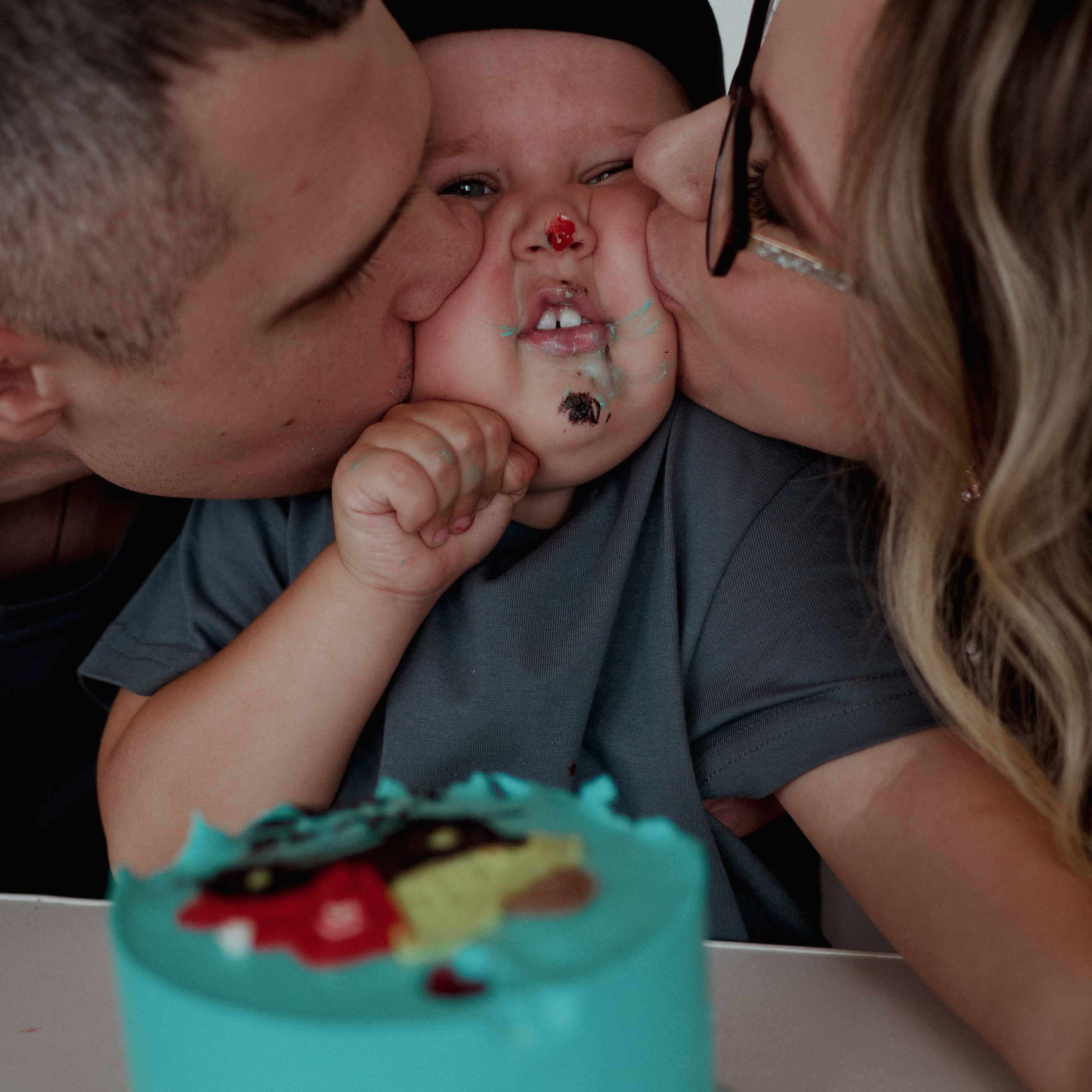 Семейная студийная фотосессия