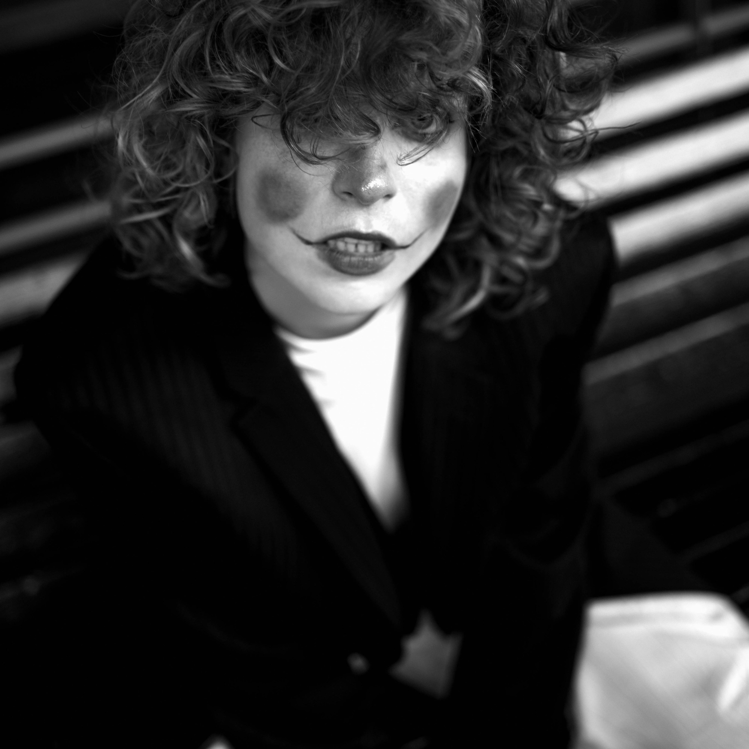 Закат на ЖД вокзале. Лиза.