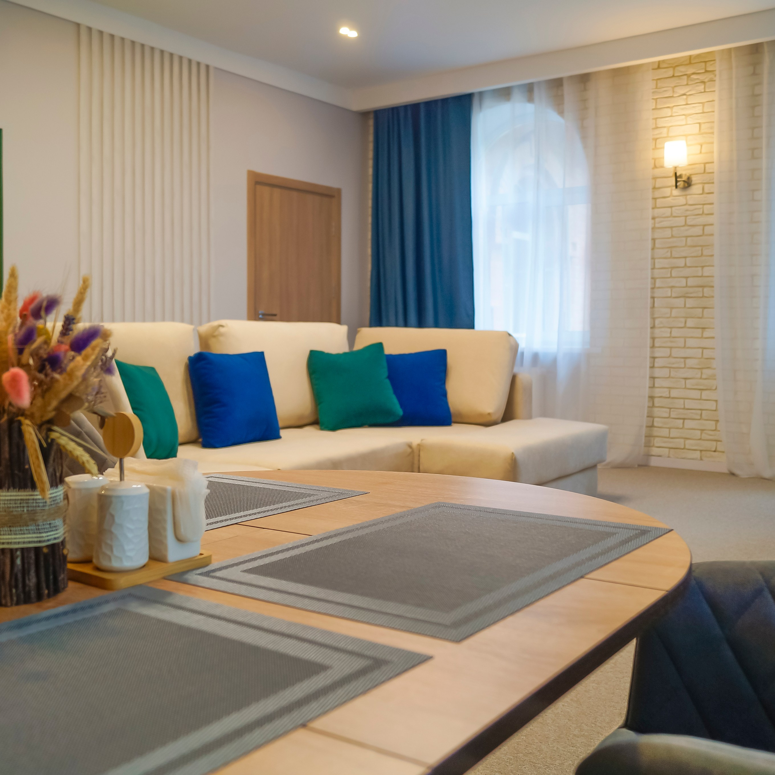 Номер люкс в загородном отеле