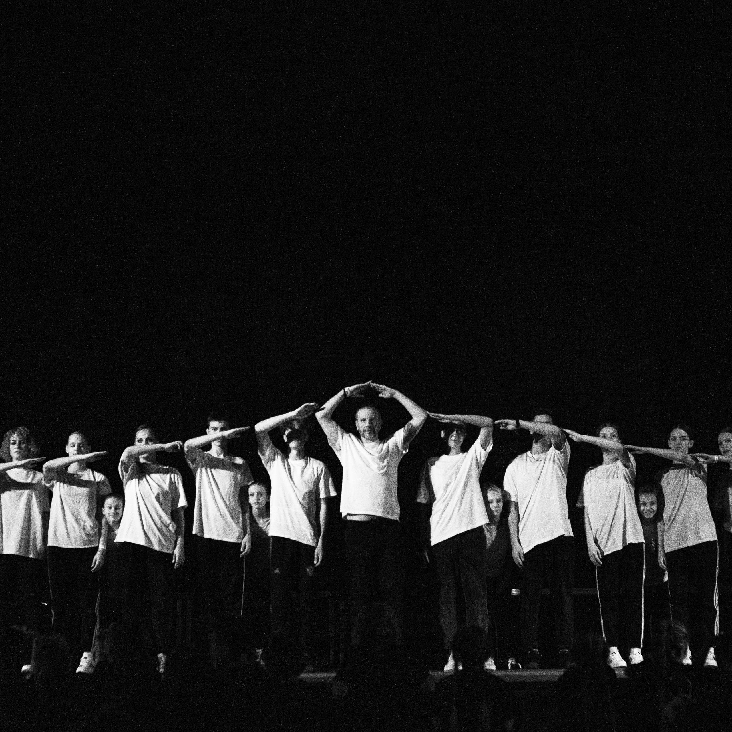 NEO family XX лет