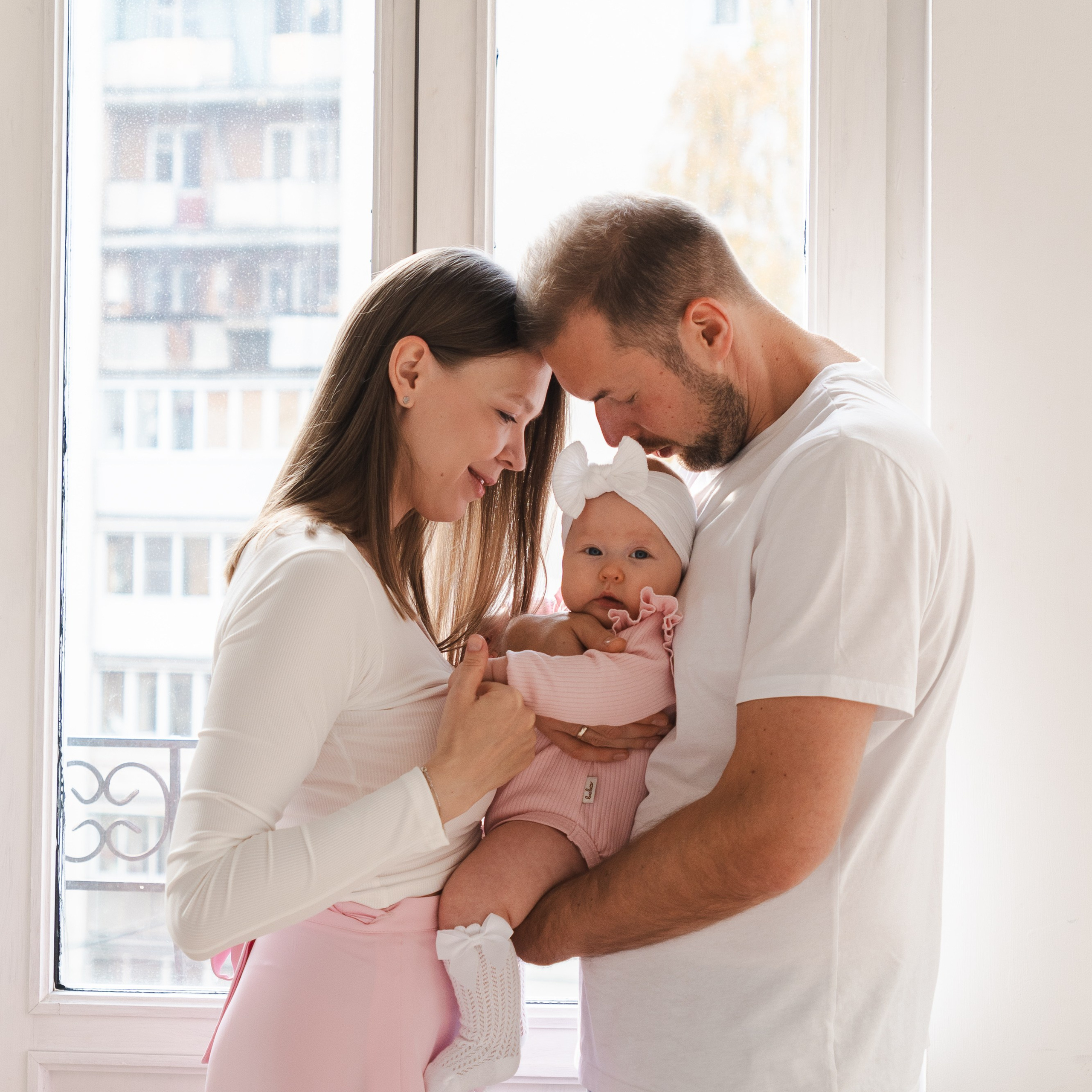 Семейная съёмка с малышкой|White Garden