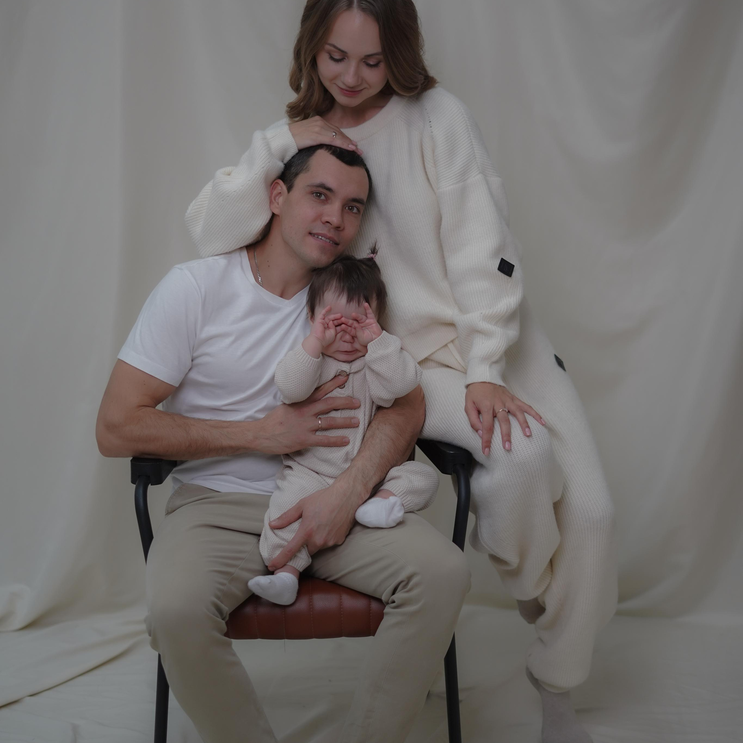 Вова+ Полина= Вика. Фотограф Волгоград Анастасия Ли