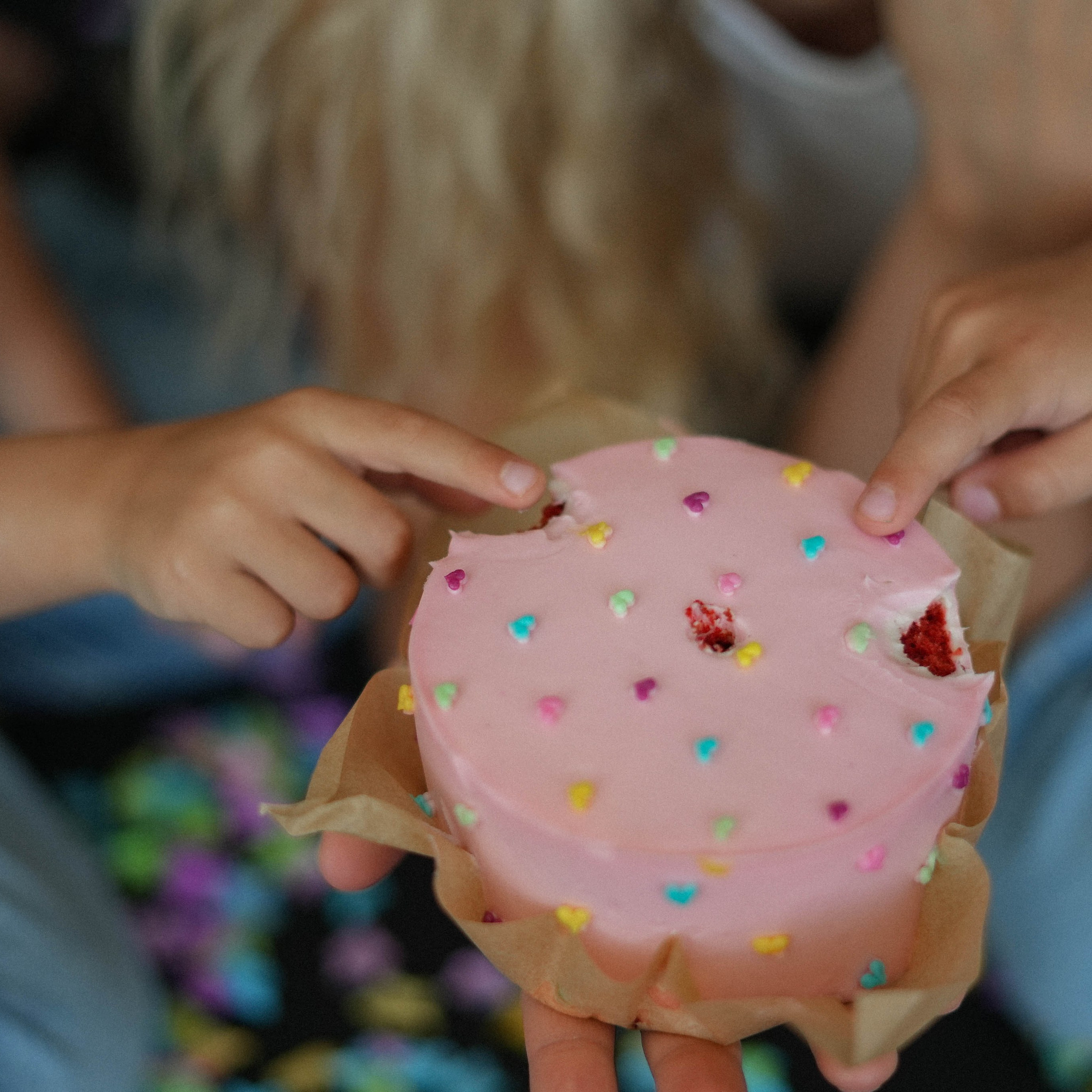 Катя и Варя день рождение. Фотограф Волгоград Анастасия Ли