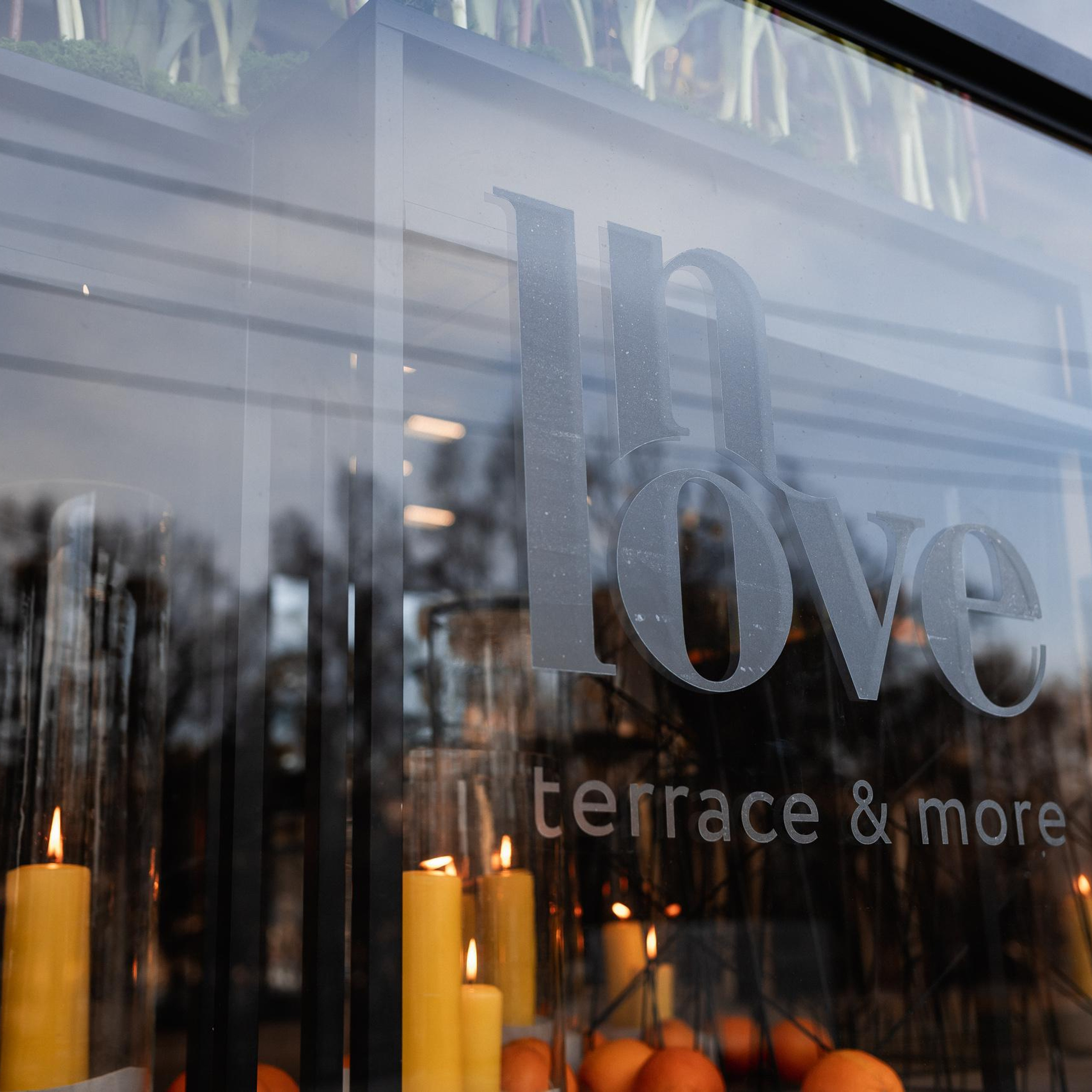 ВИНОТЕКА БАР х МАГАЗ [1 ГОД]. СВОИ. ФОТООТЧЕТЫ-СОБЫТИЯ-МЕСТА