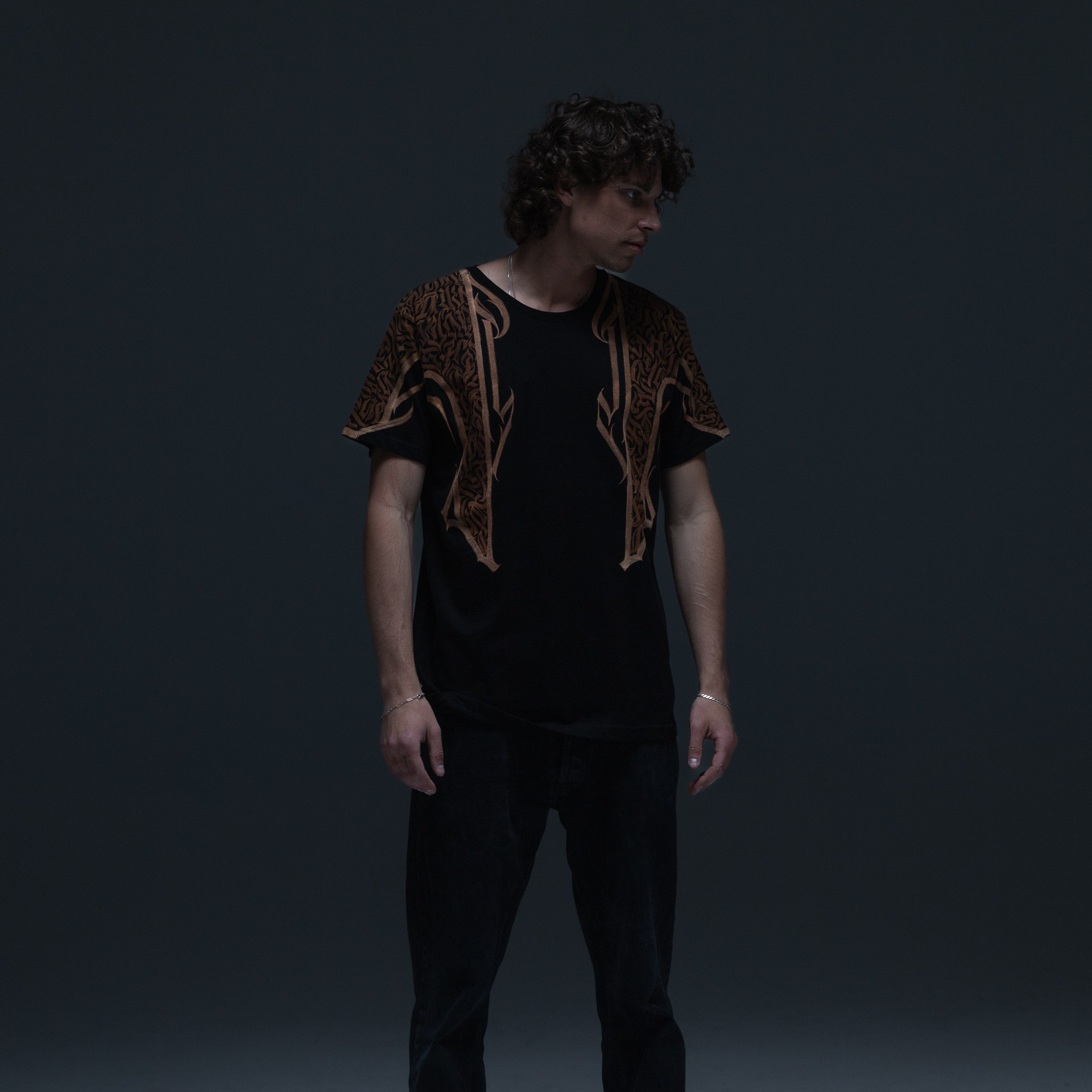 Freestyle. ㊍ Multi universal visual artist in India