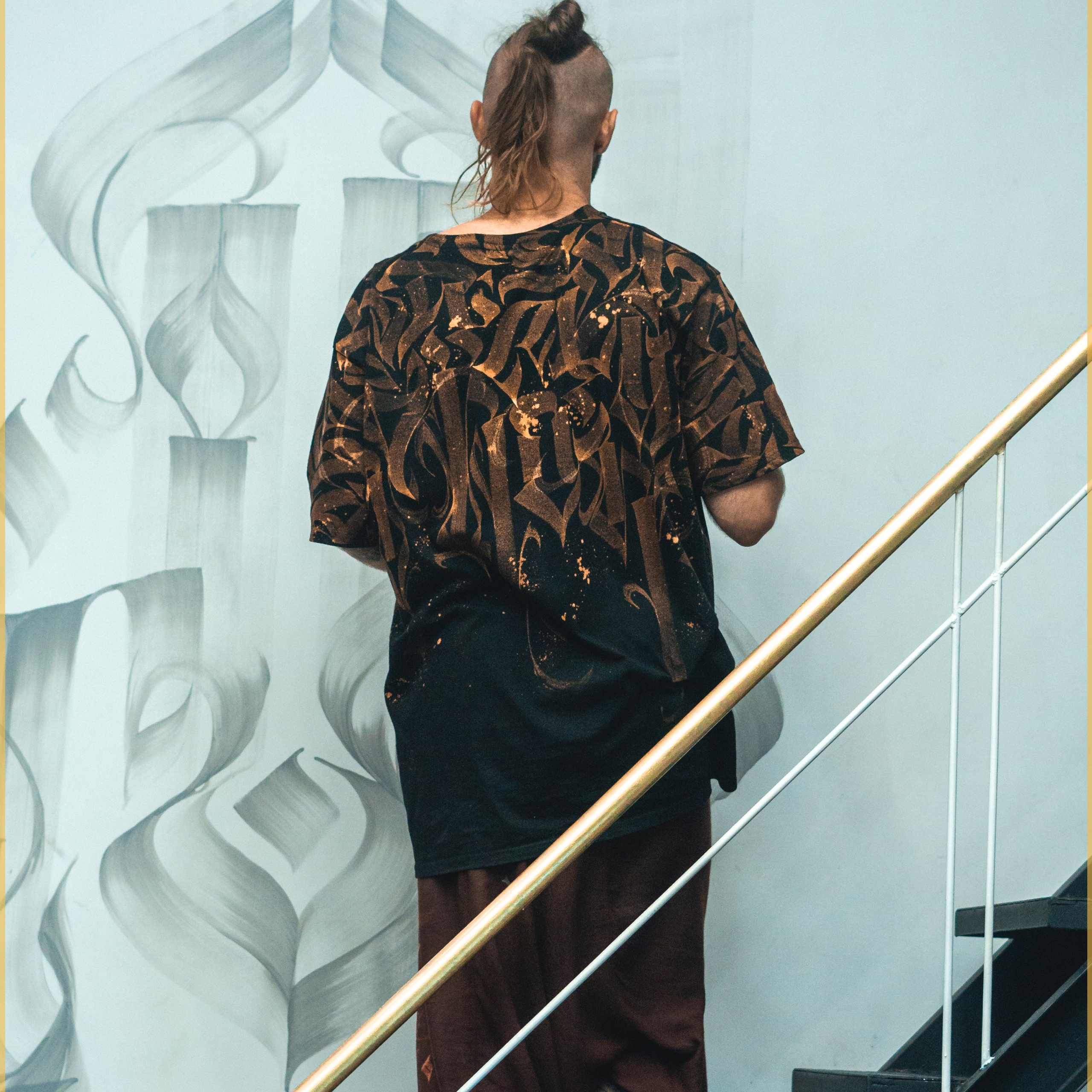 Freestyle. ㊍ Multi universal visual artist in India