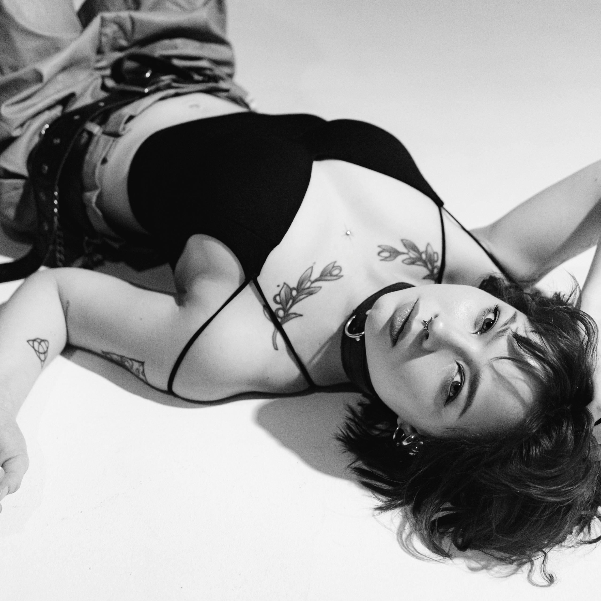 Женская, для соц. сетей