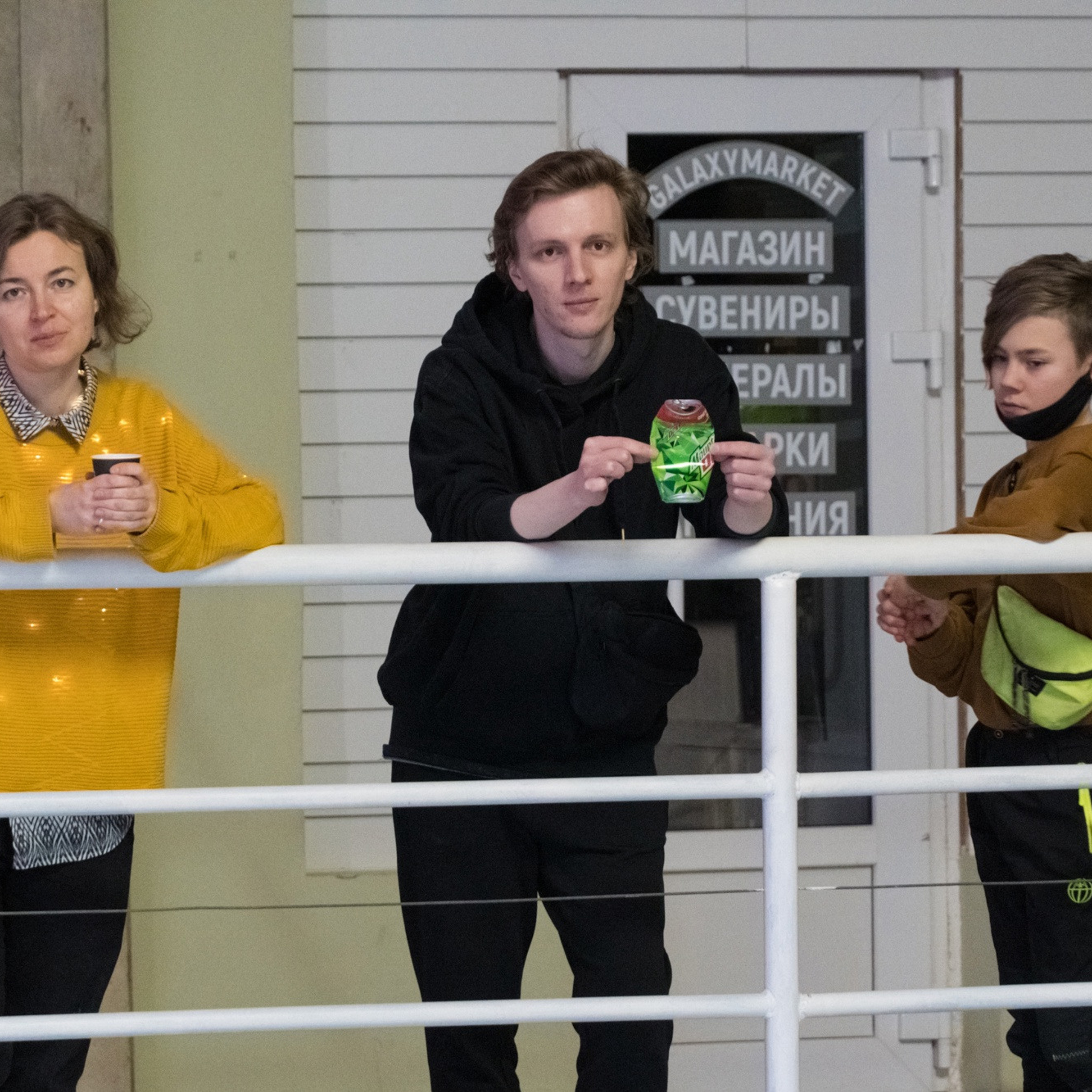 Люминографический карнавал новый год выставка маске-рад