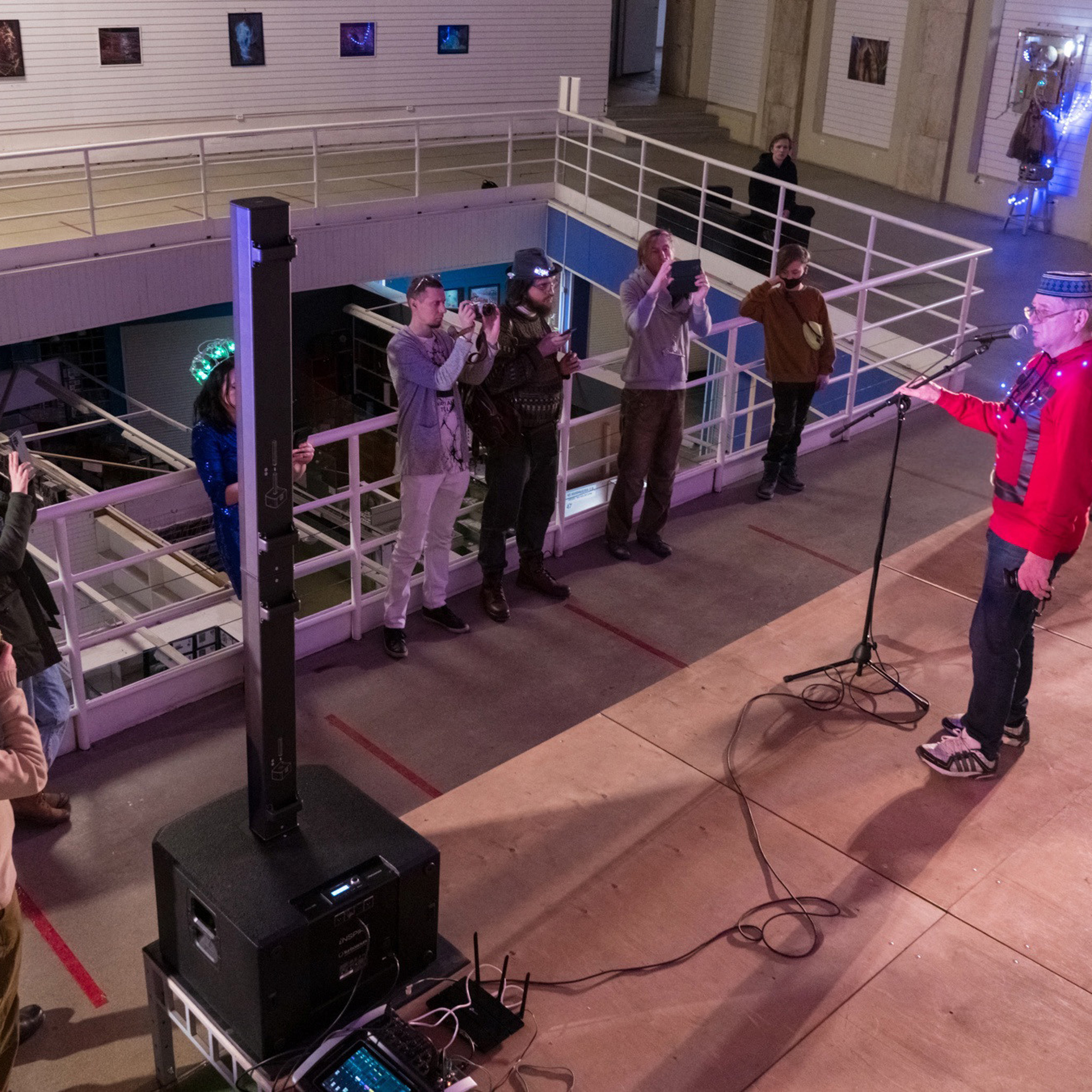 Люминографический карнавал новый год выставка маске-рад