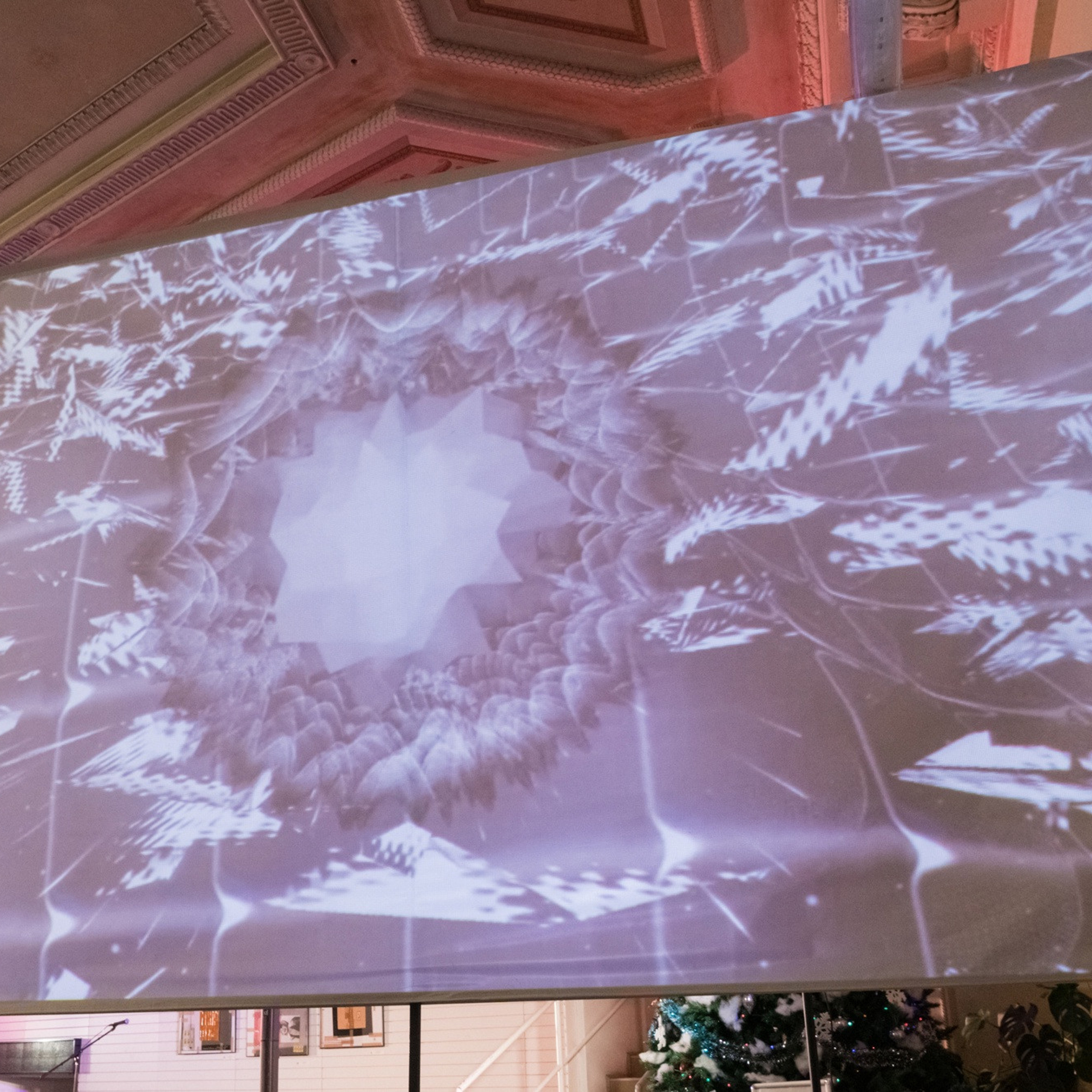 Люминографический карнавал новый год выставка маске-рад