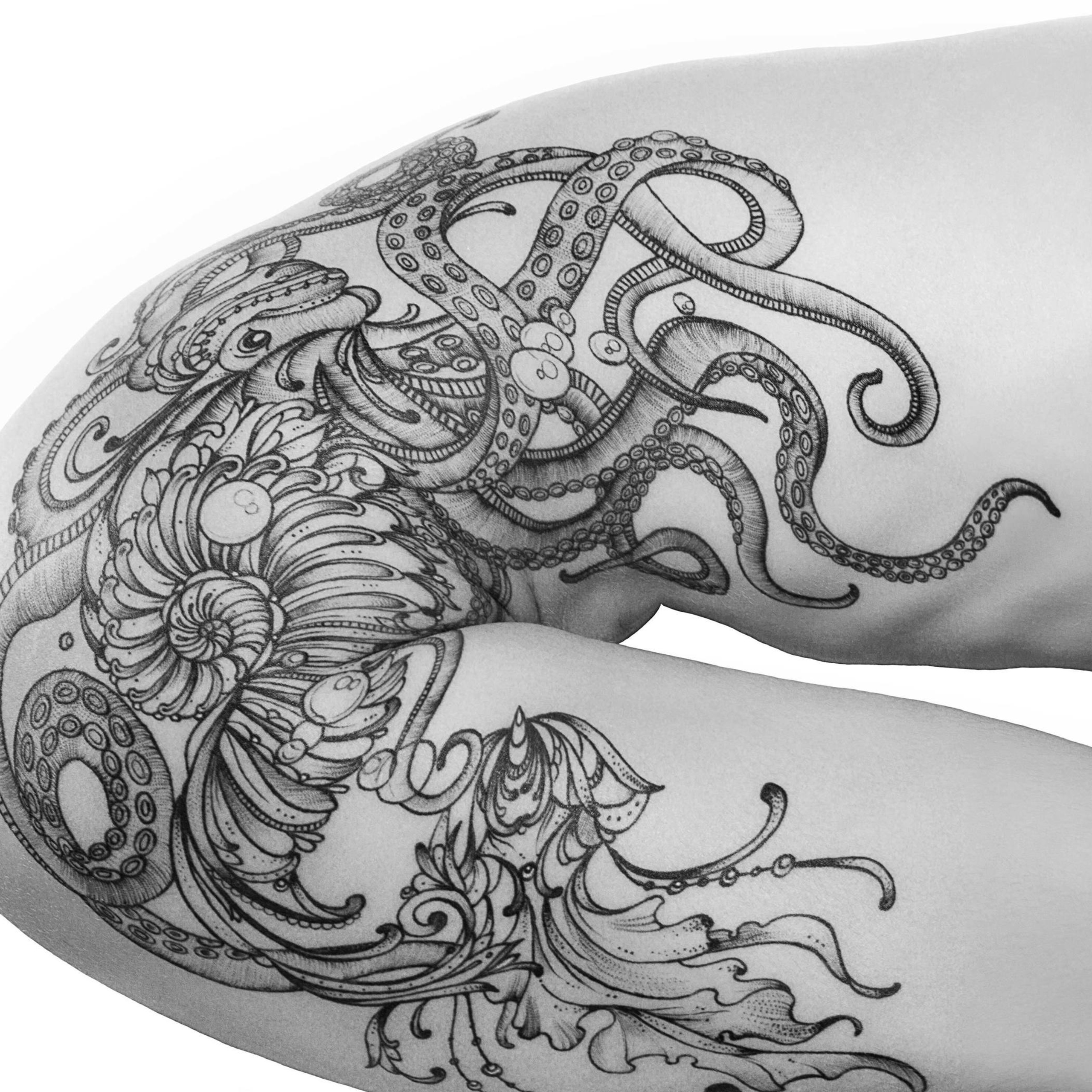 Body painting black and white photos