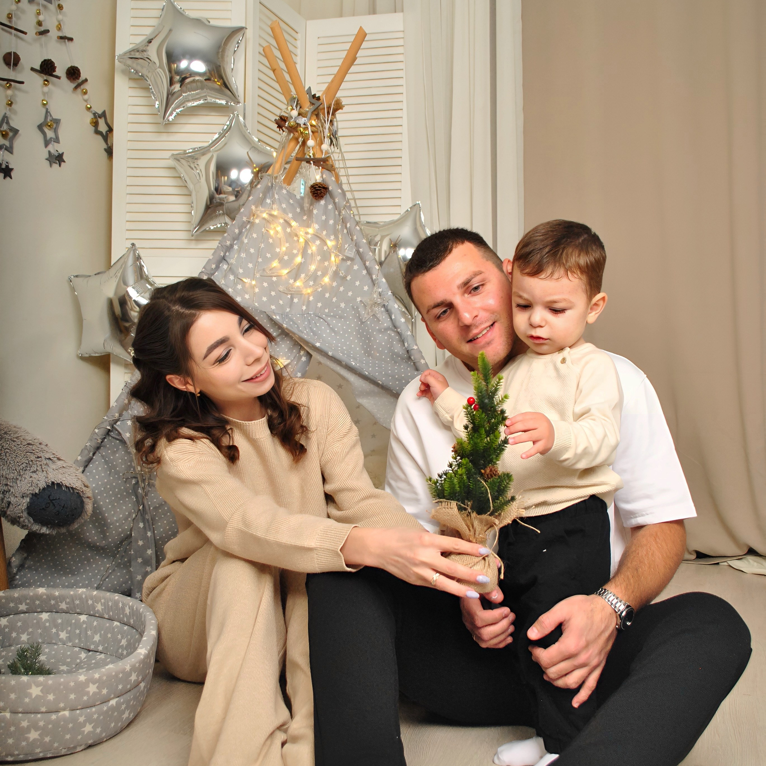 Елена и семья