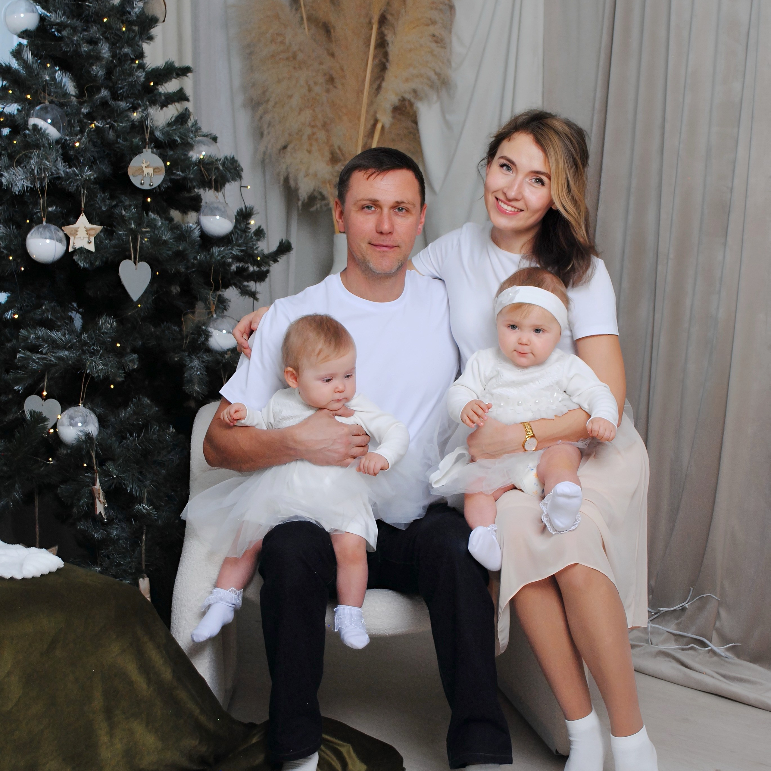 Мария и семья