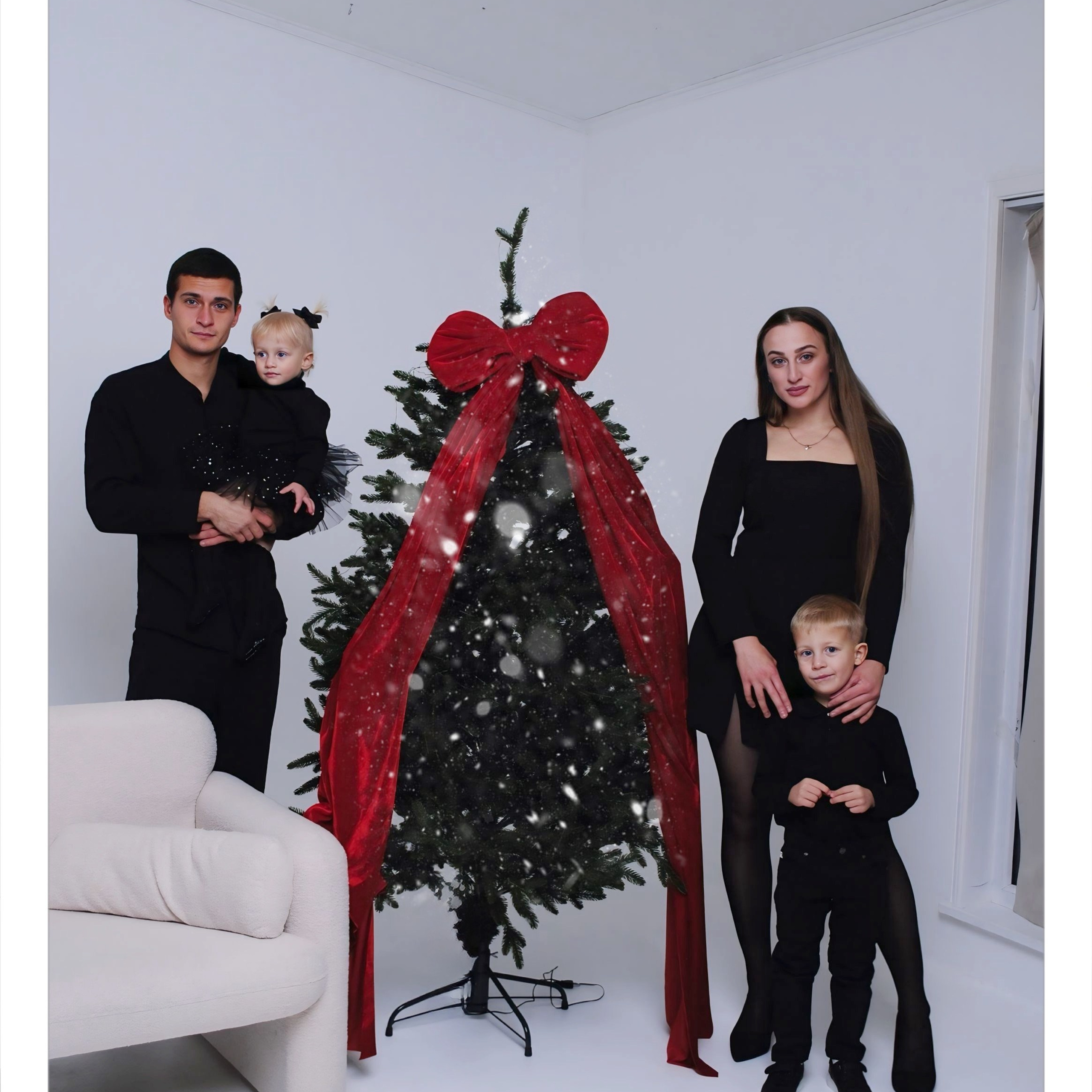 Настя и семья