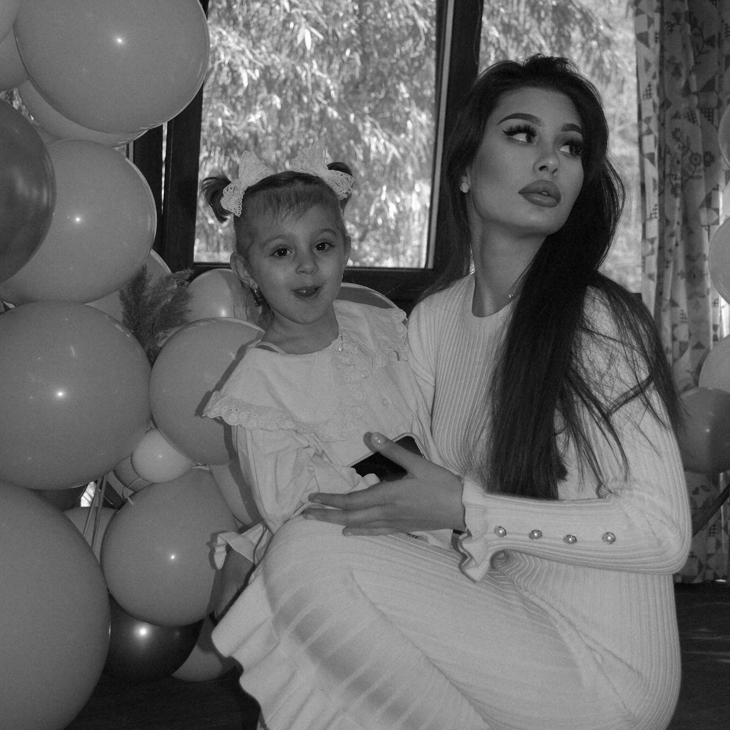 Настя Сьемка в кафе