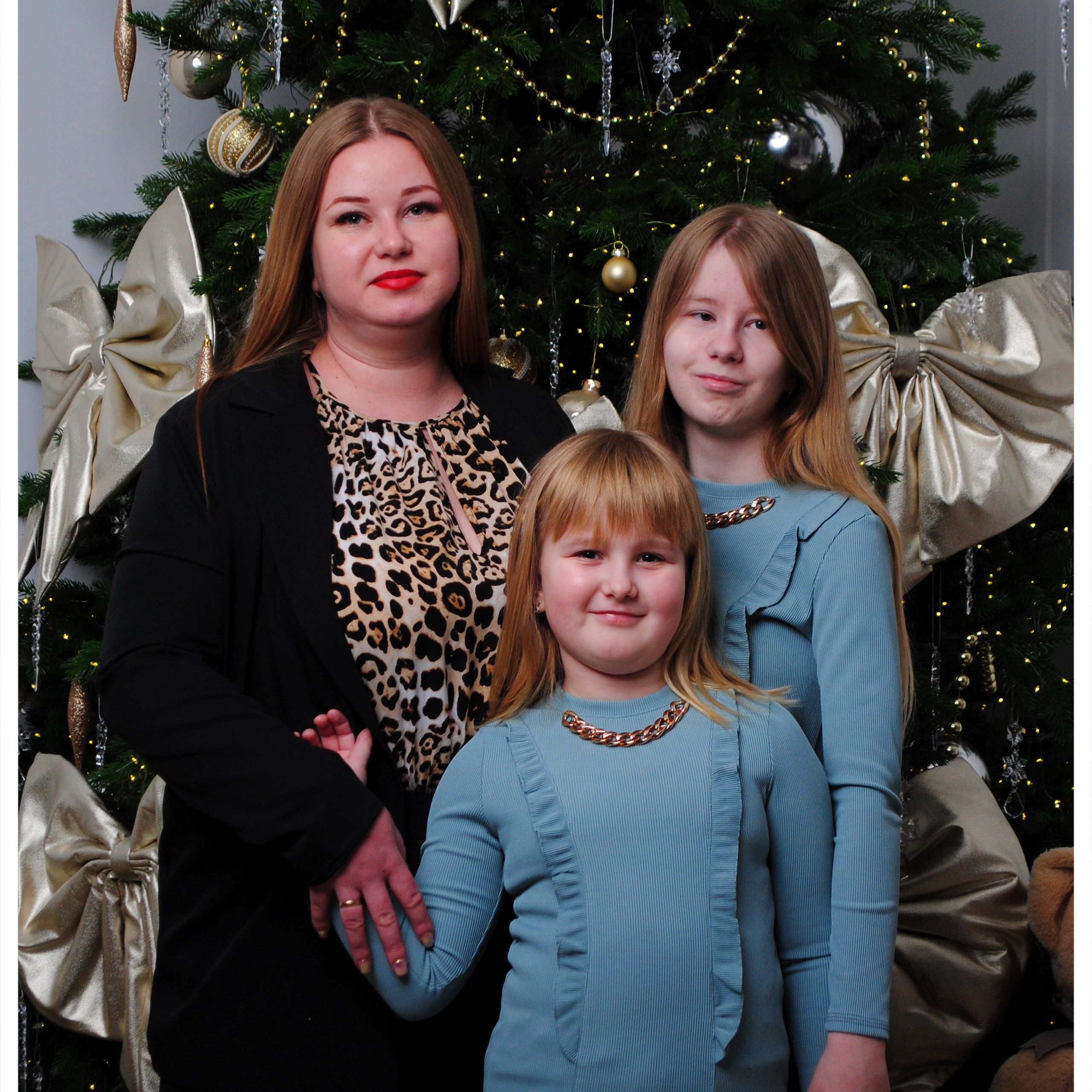 Маша и девочки