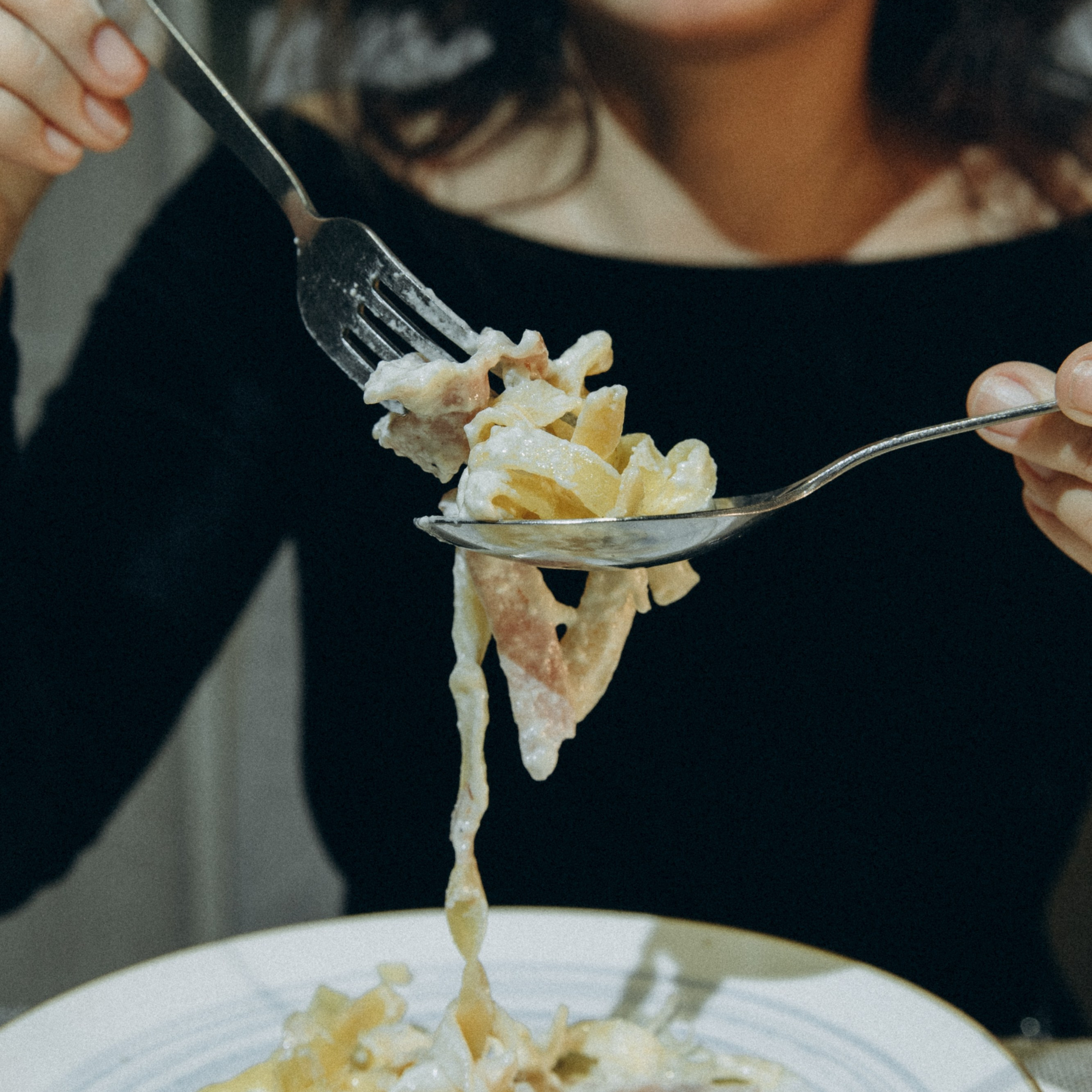 Аня с макарошками