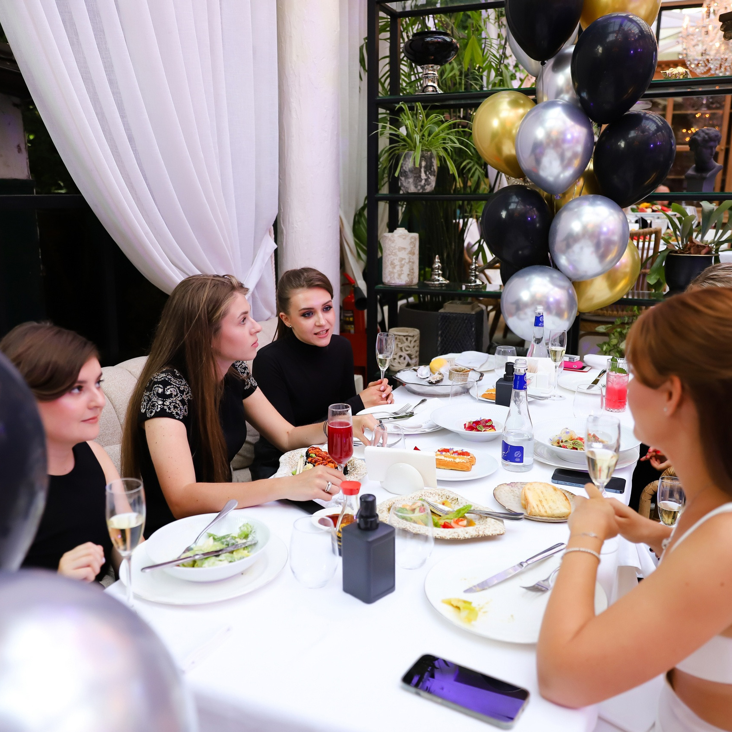 Девичник перед свадьбой в Modus. ФОТОГРАФ ОКСАНА БРЭДШОУ