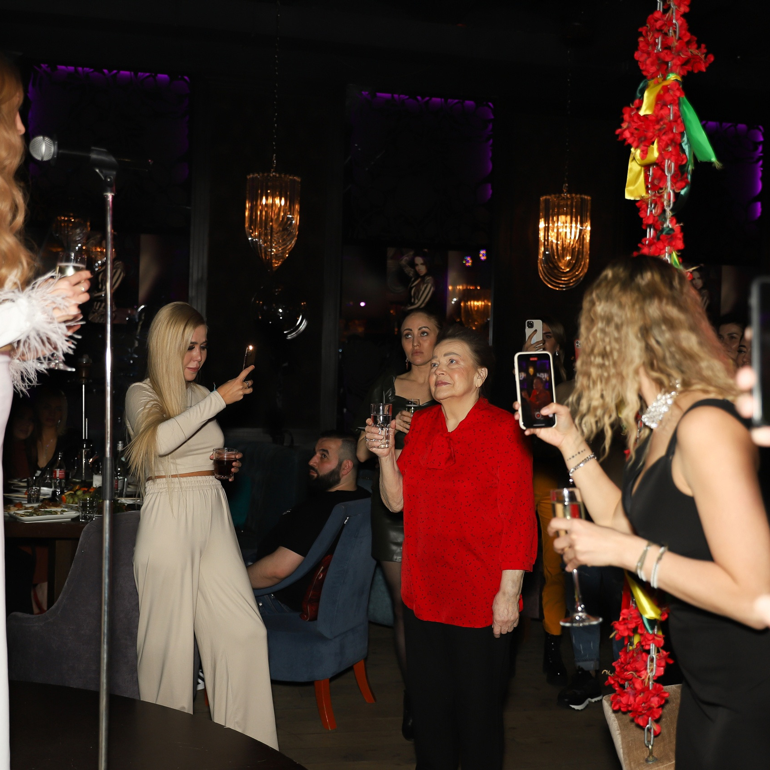 Дом 2: Юлия Ефременкова — День Рождения в 2021 году. ФОТОГРАФ ОКСАНА БРЭДШОУ