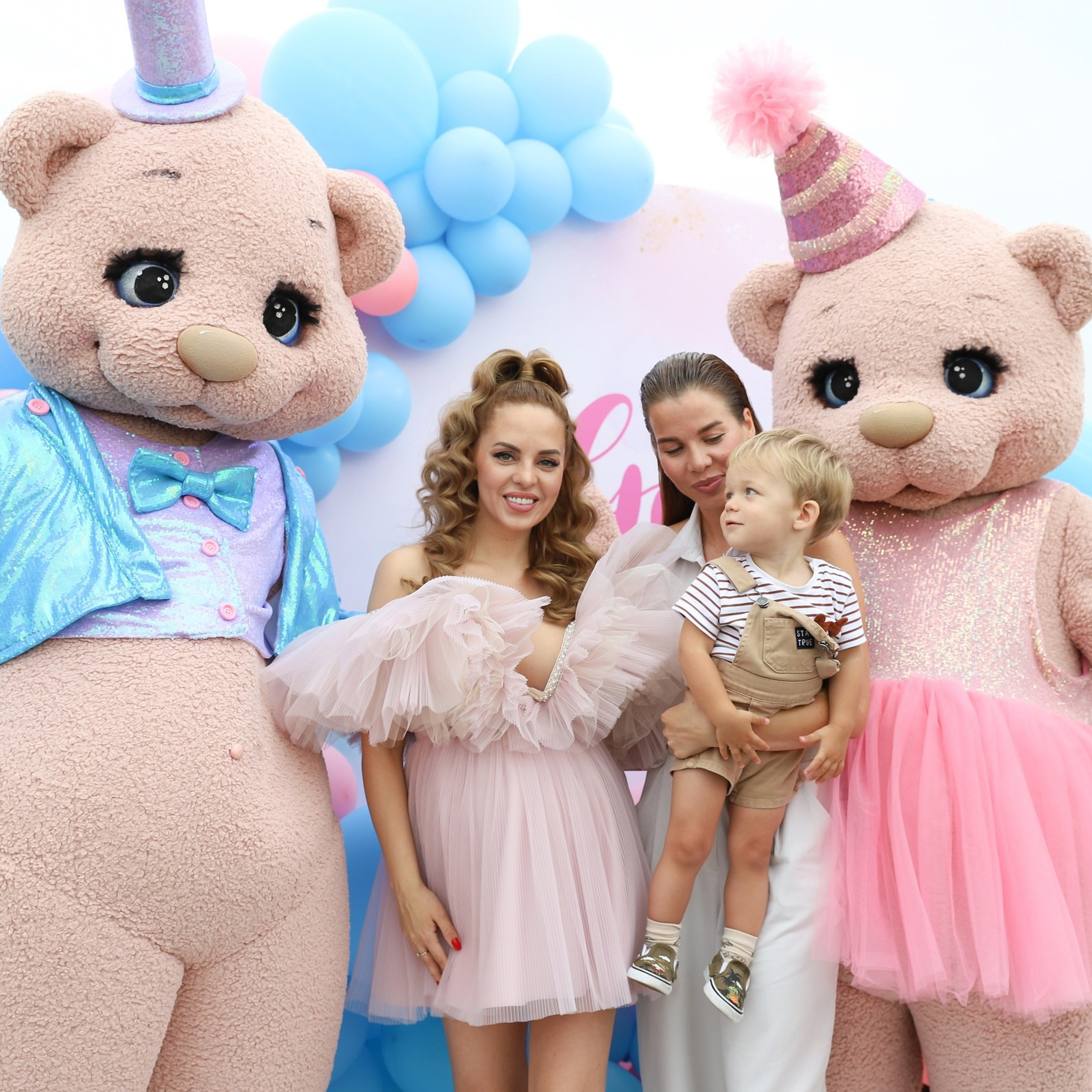 Дом 2: Юлия Ефременкова — Гендер пати в 2022 году. ФОТОГРАФ ОКСАНА БРЭДШОУ