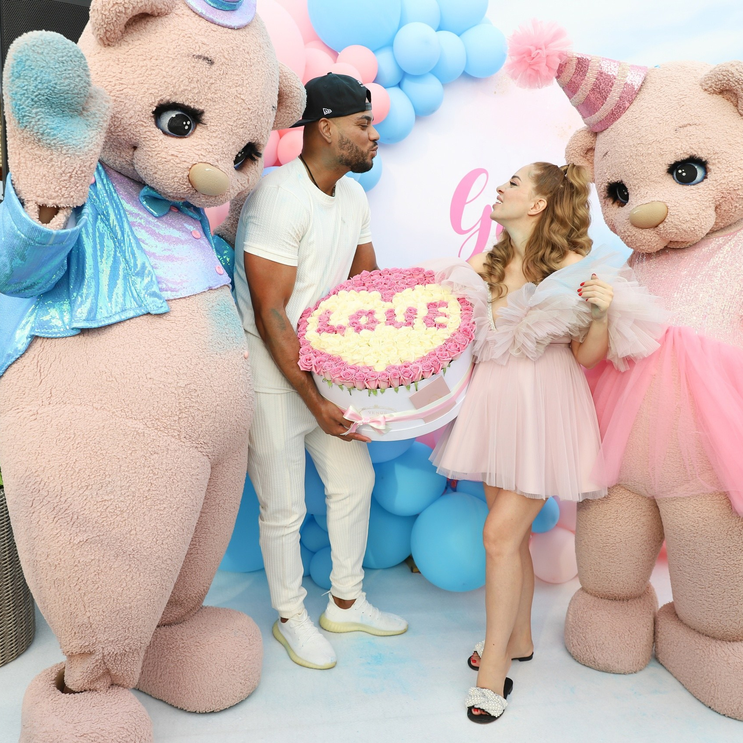 Дом 2: Юлия Ефременкова — Гендер пати в 2022 году. ФОТОГРАФ ОКСАНА БРЭДШОУ