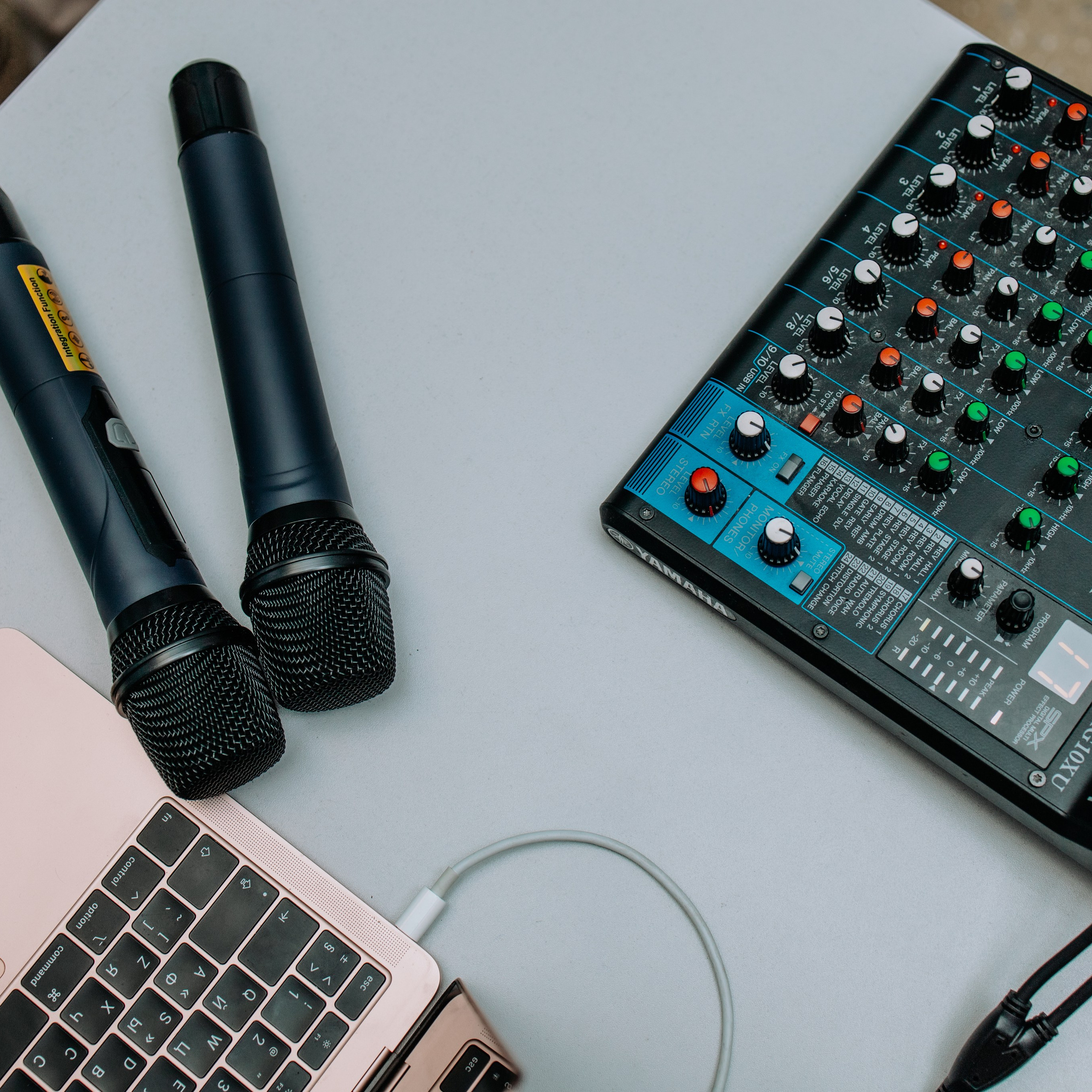 Контакты. БЛАГОТВОРИТЕЛЬНЫЙ ПРОЕКТ «ВЕРНИСЬ!»