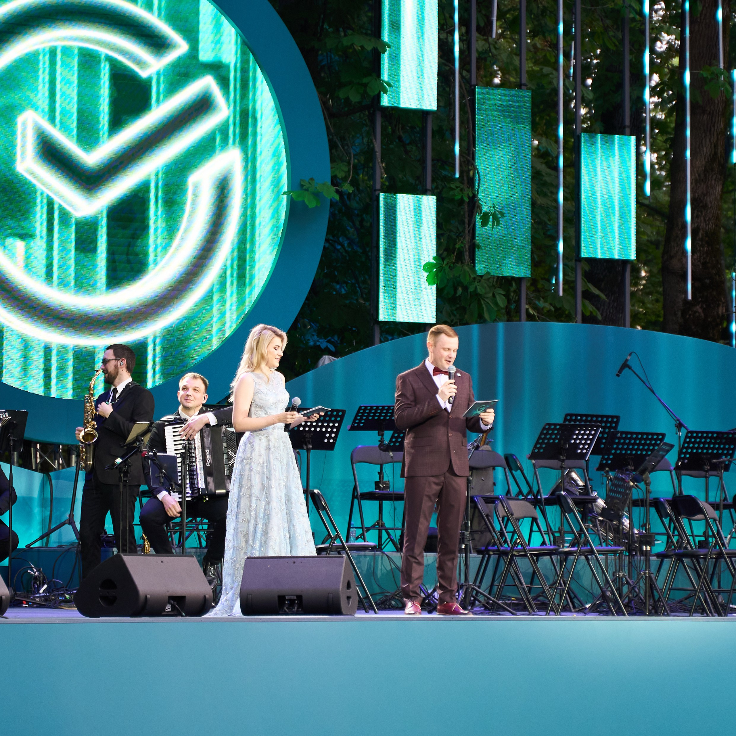 Сбербанк открытие фонтана