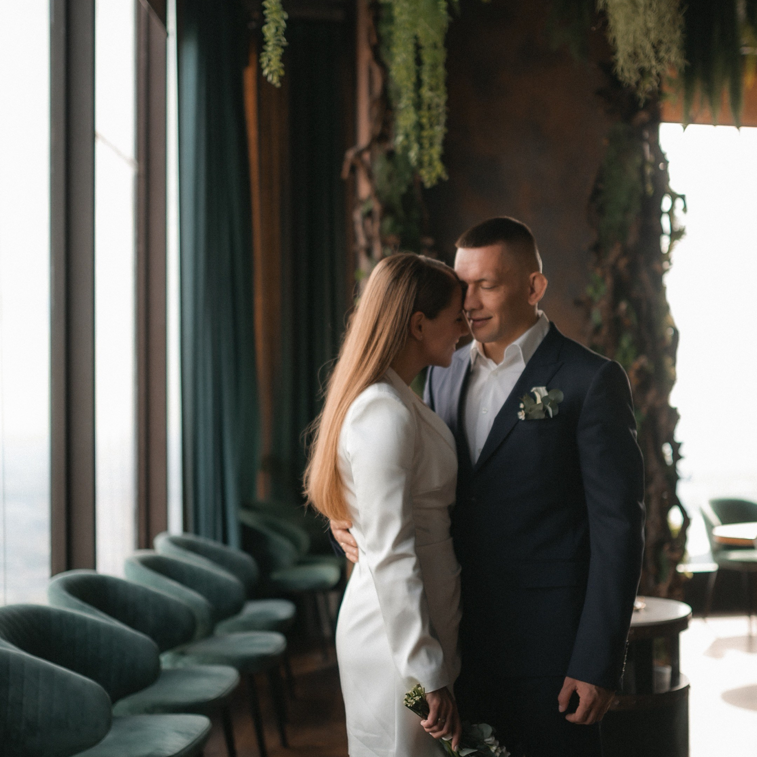 Коля и Катя. Башня «Око»