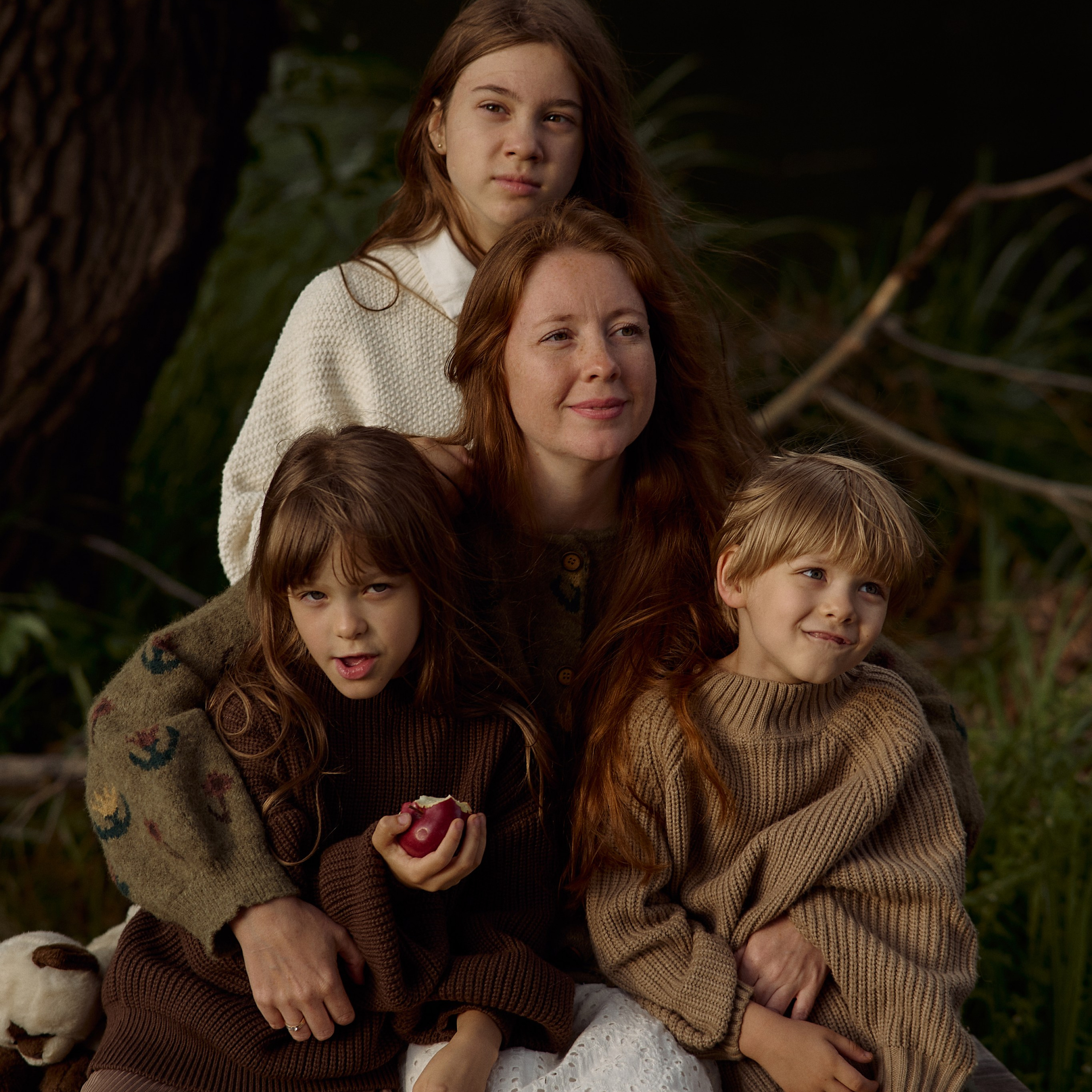 Ирина с детьми