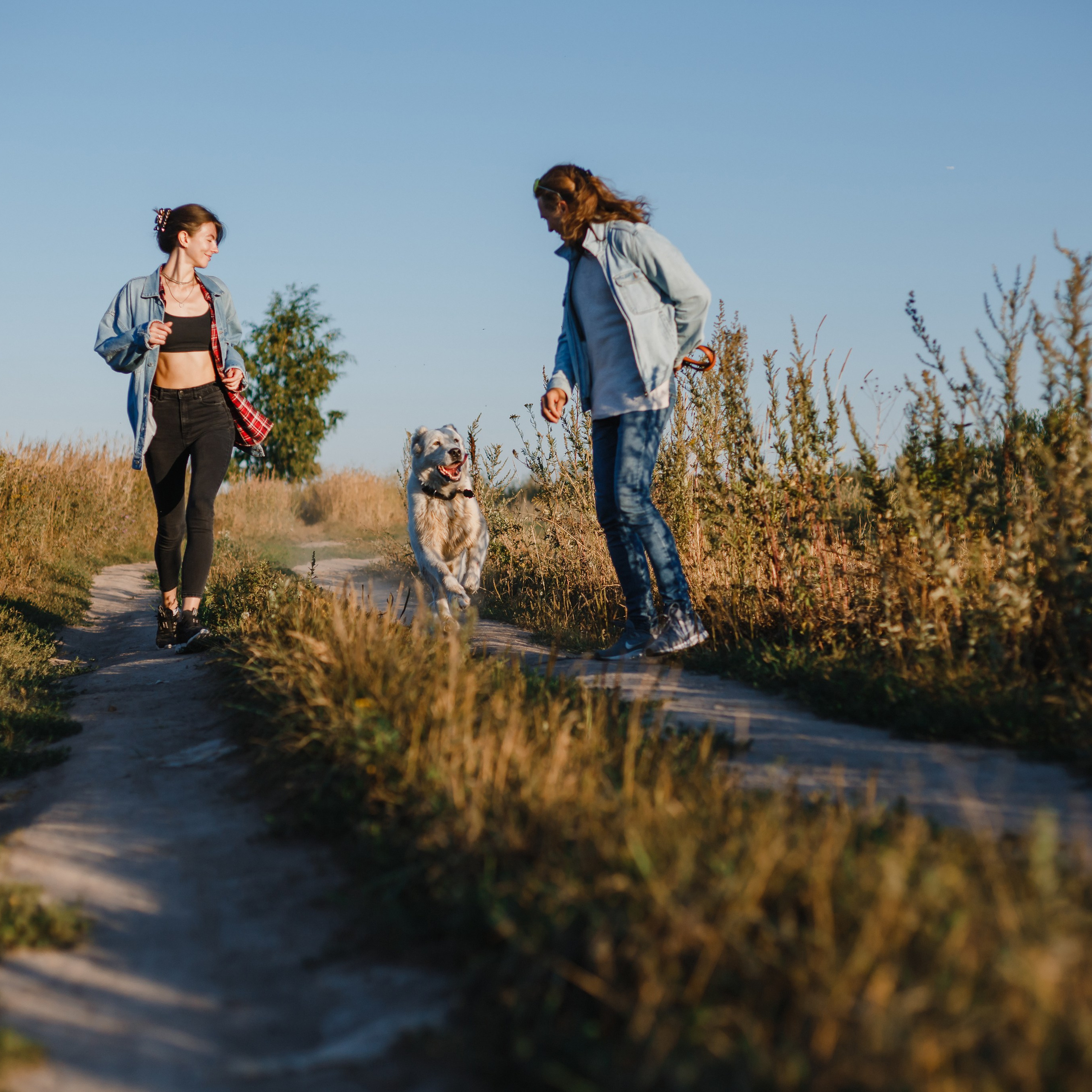 Олег, Женя, Берта