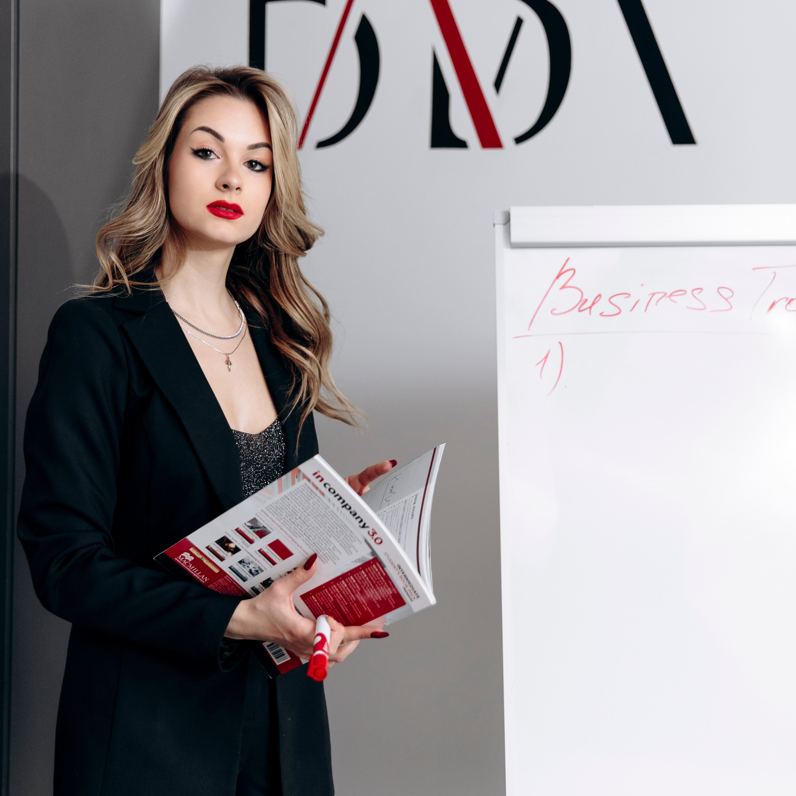 Бизнес-школа « Высшая Лига Бизнес-Ассистентов». Агентство визуального контента в Воронеже