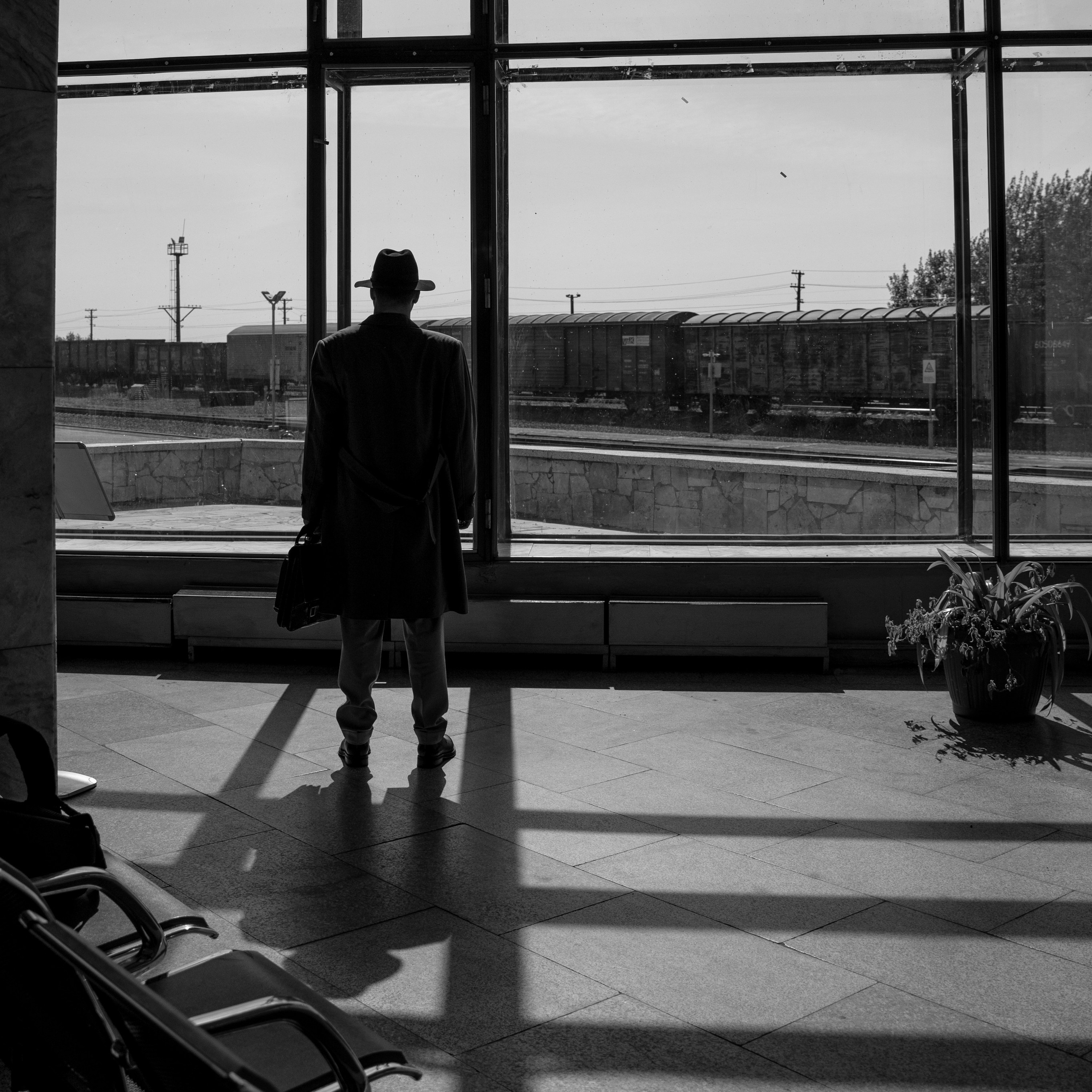 Андрей. Сьёмка в стиле ссср на вокзале