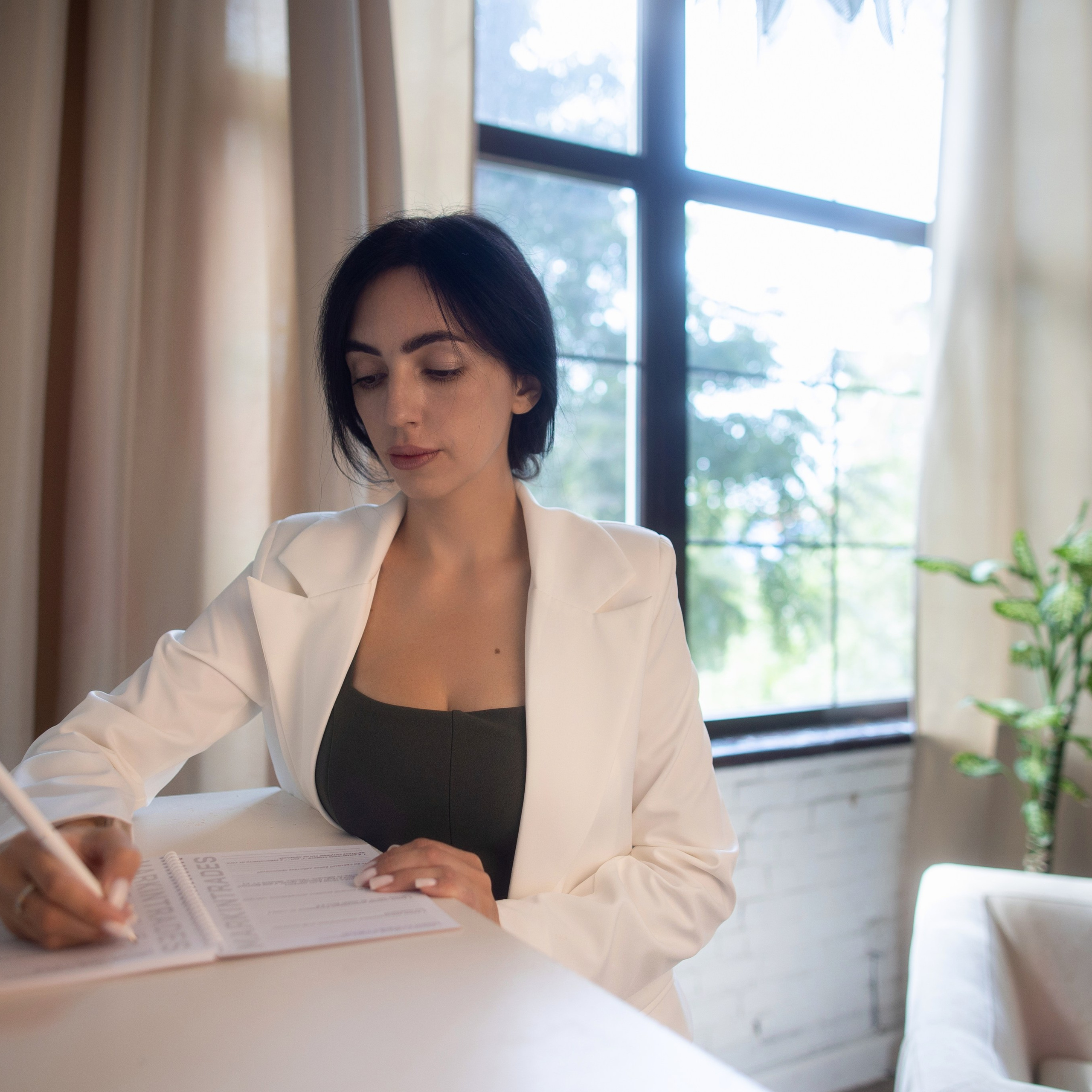 Юлия, психолог. Фото для статьи в журнале | Фото