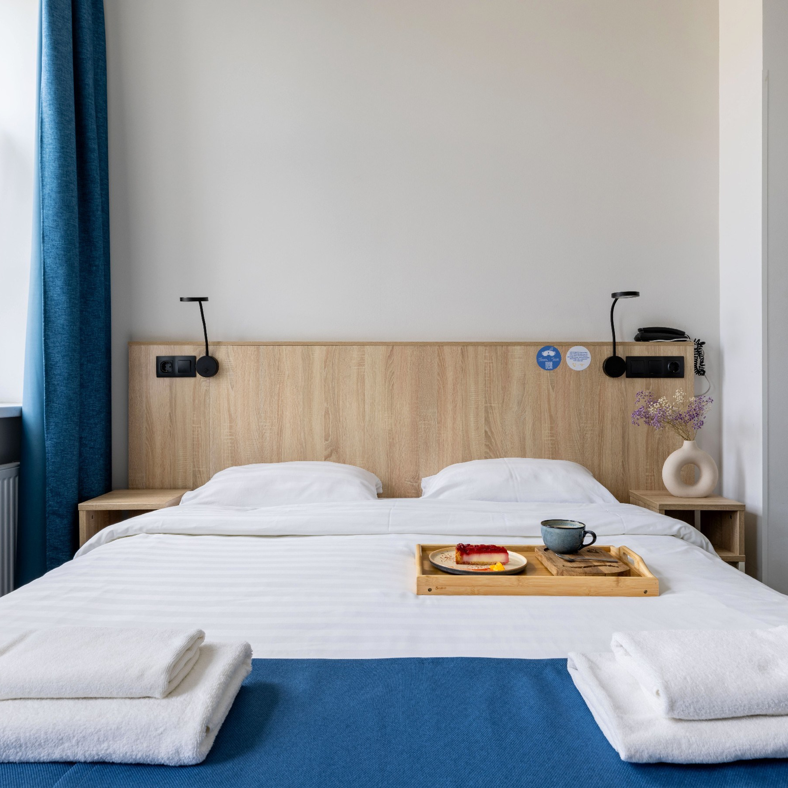 Отель Izzzi у Гостиного двора. Интерьерный фотограф в Санкт-Петербурге, Ленинградской области и в Москве Николай Щербаков