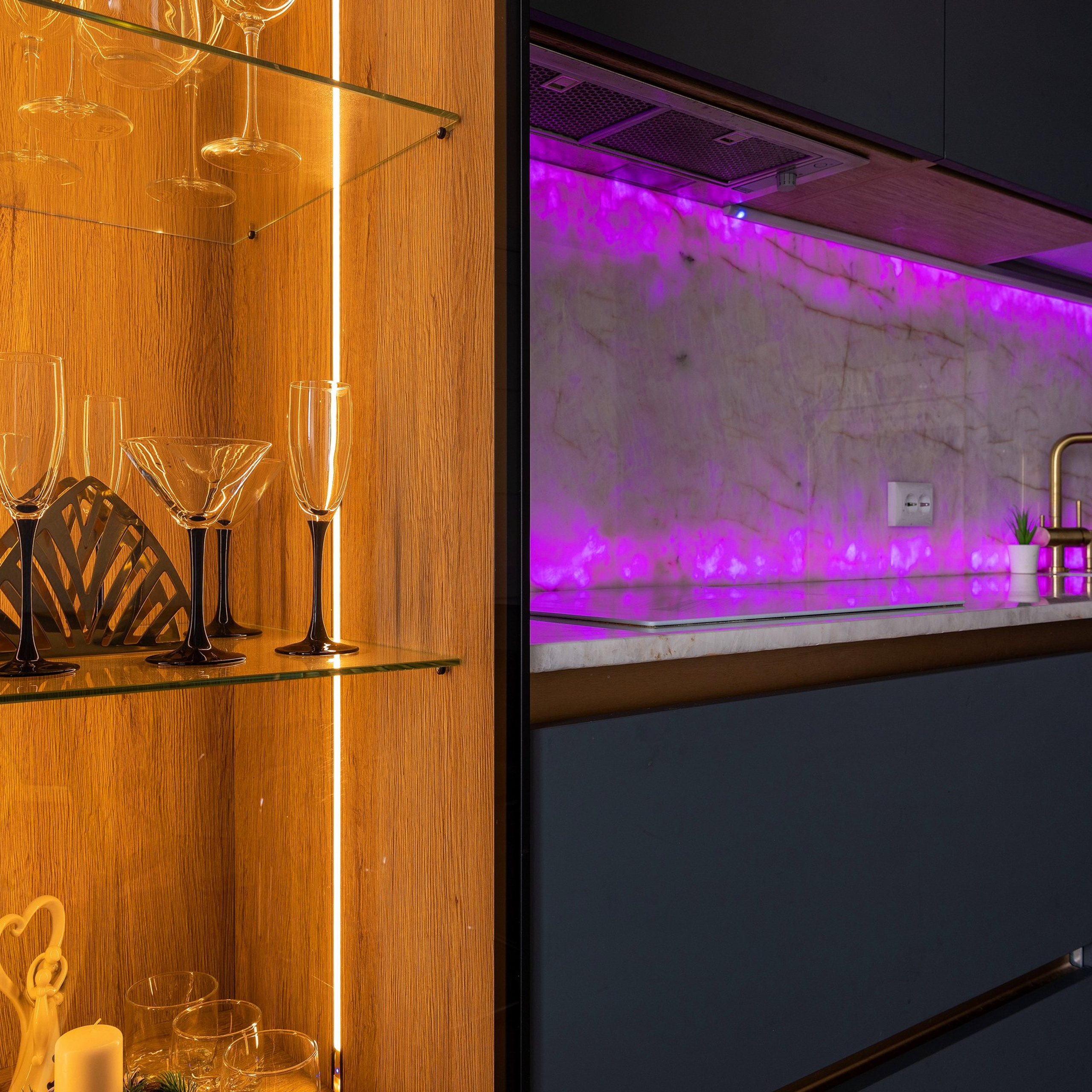 Фотосъёмка кухонного гарнитура и стола. Интерьерный фотограф в Санкт-Петербурге, Ленинградской области и в Москве Николай Щербаков