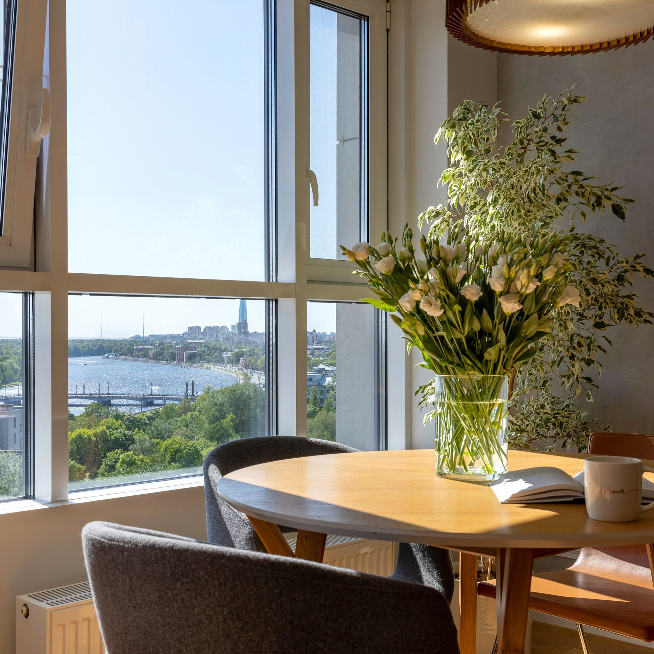 Съёмка 1 ком. кв. на Ушаковской набережной. Интерьерный фотограф в Санкт-Петербурге, Ленинградской области и в Москве Николай Щербаков